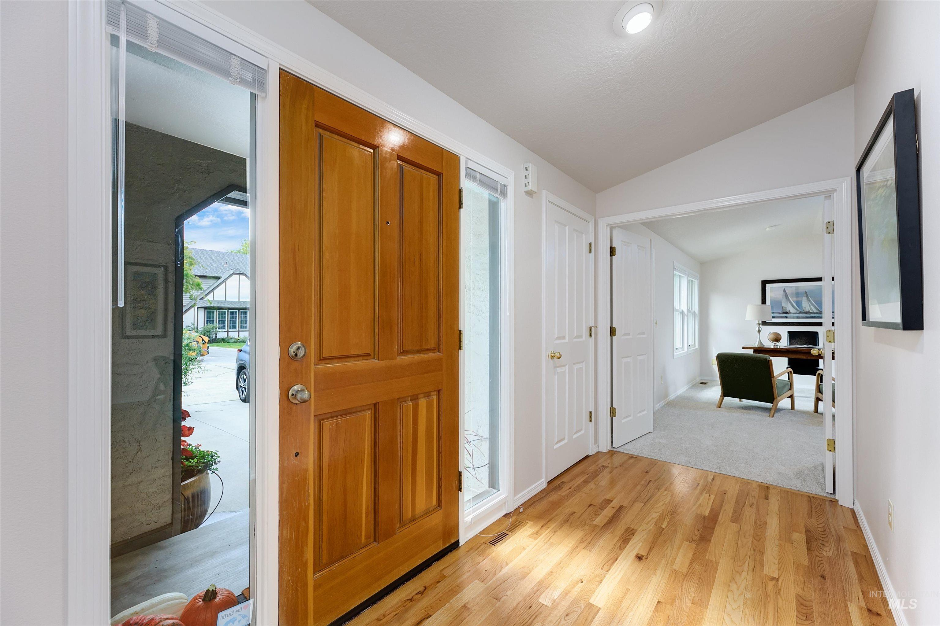 property viewer photo 12