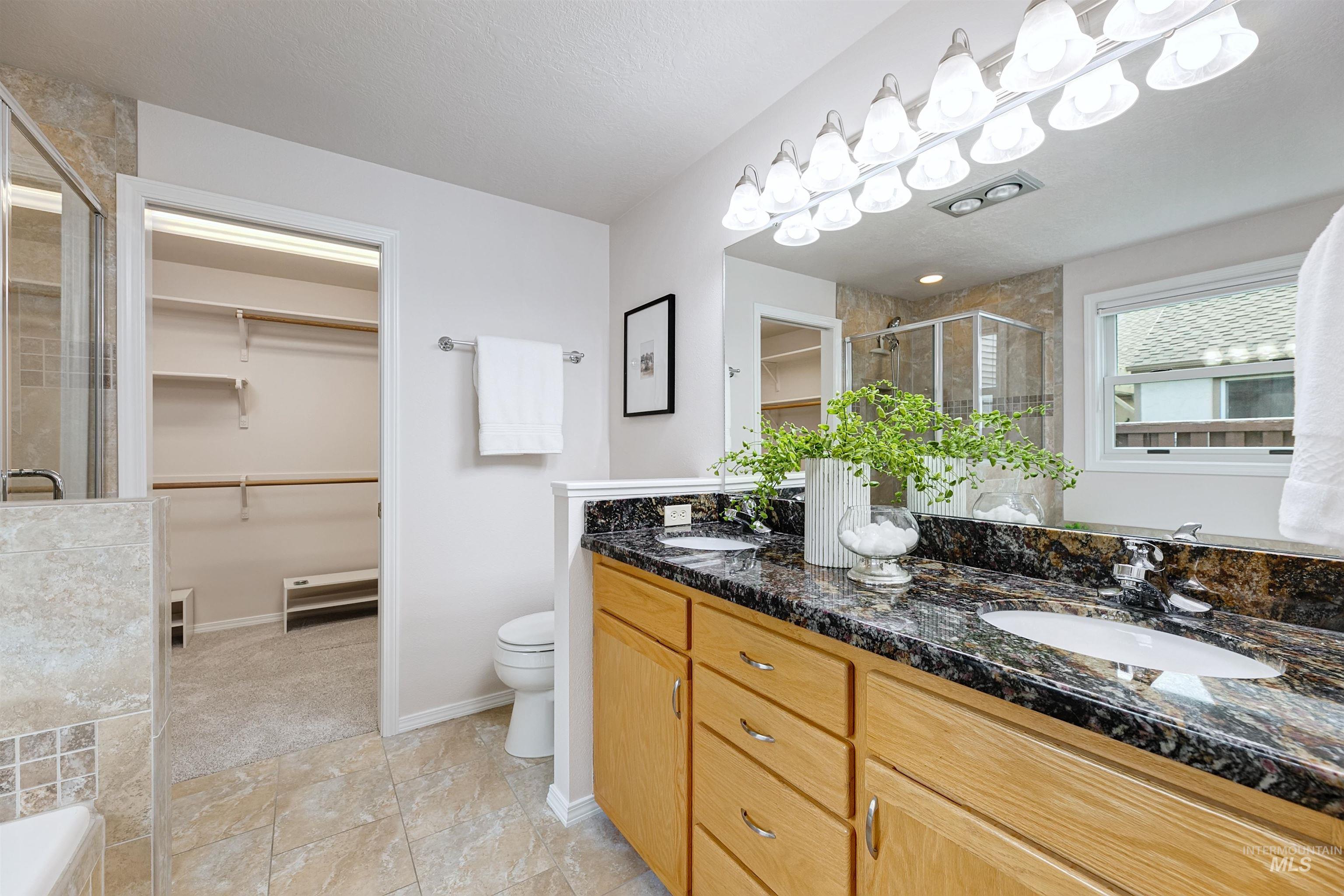 property viewer photo 17