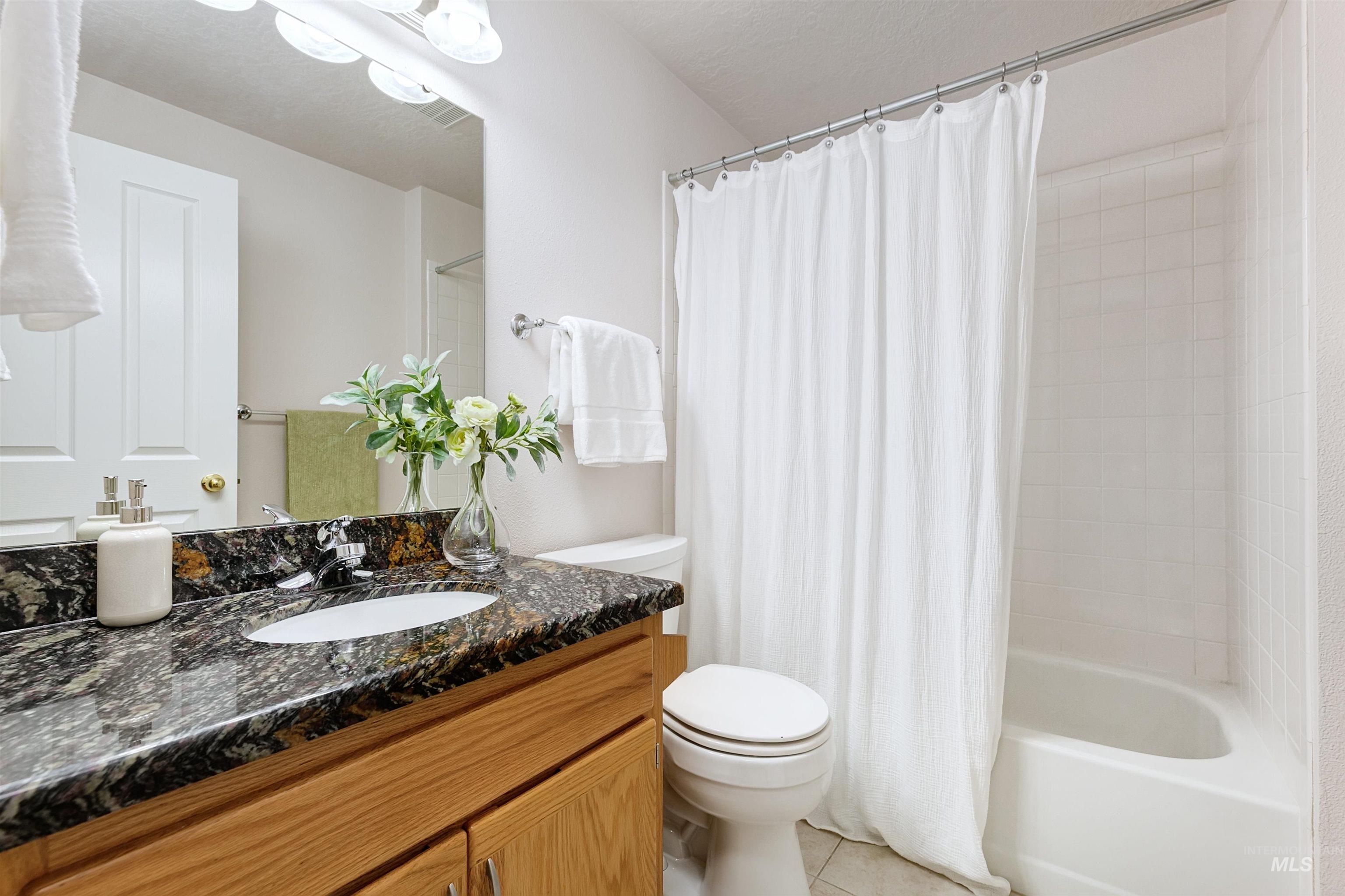 property viewer photo 20