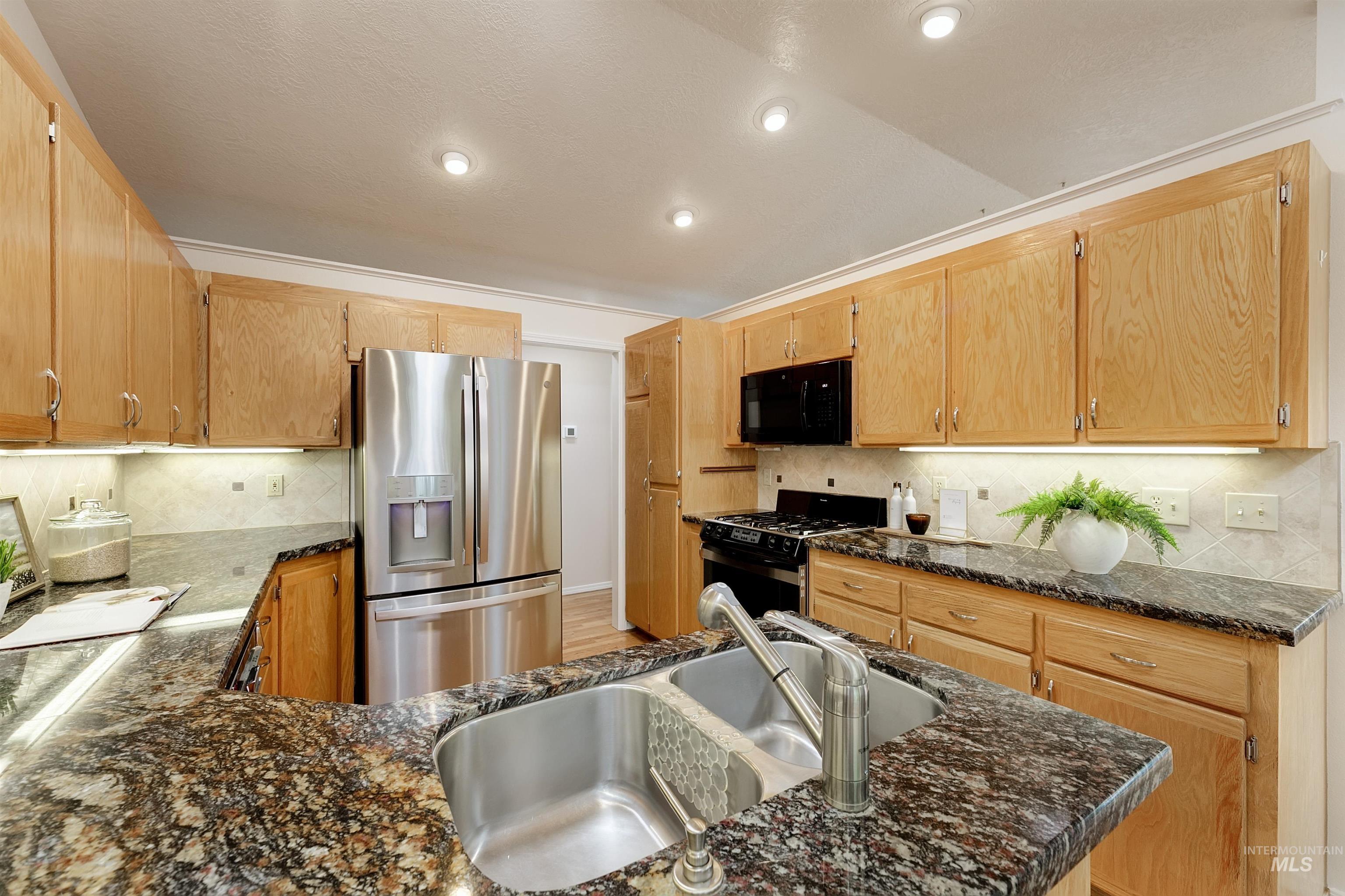property viewer photo 8