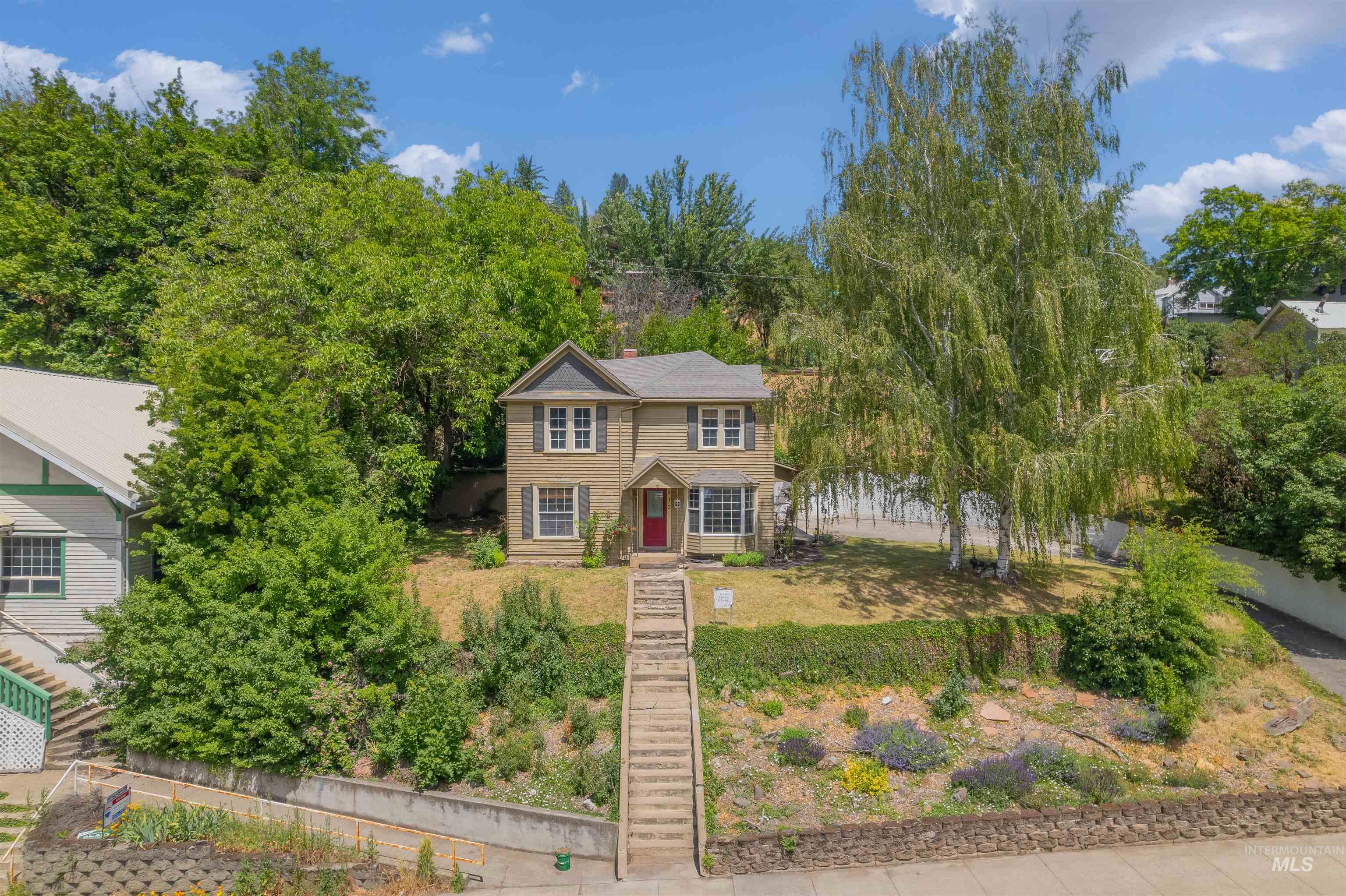 main property photo 29