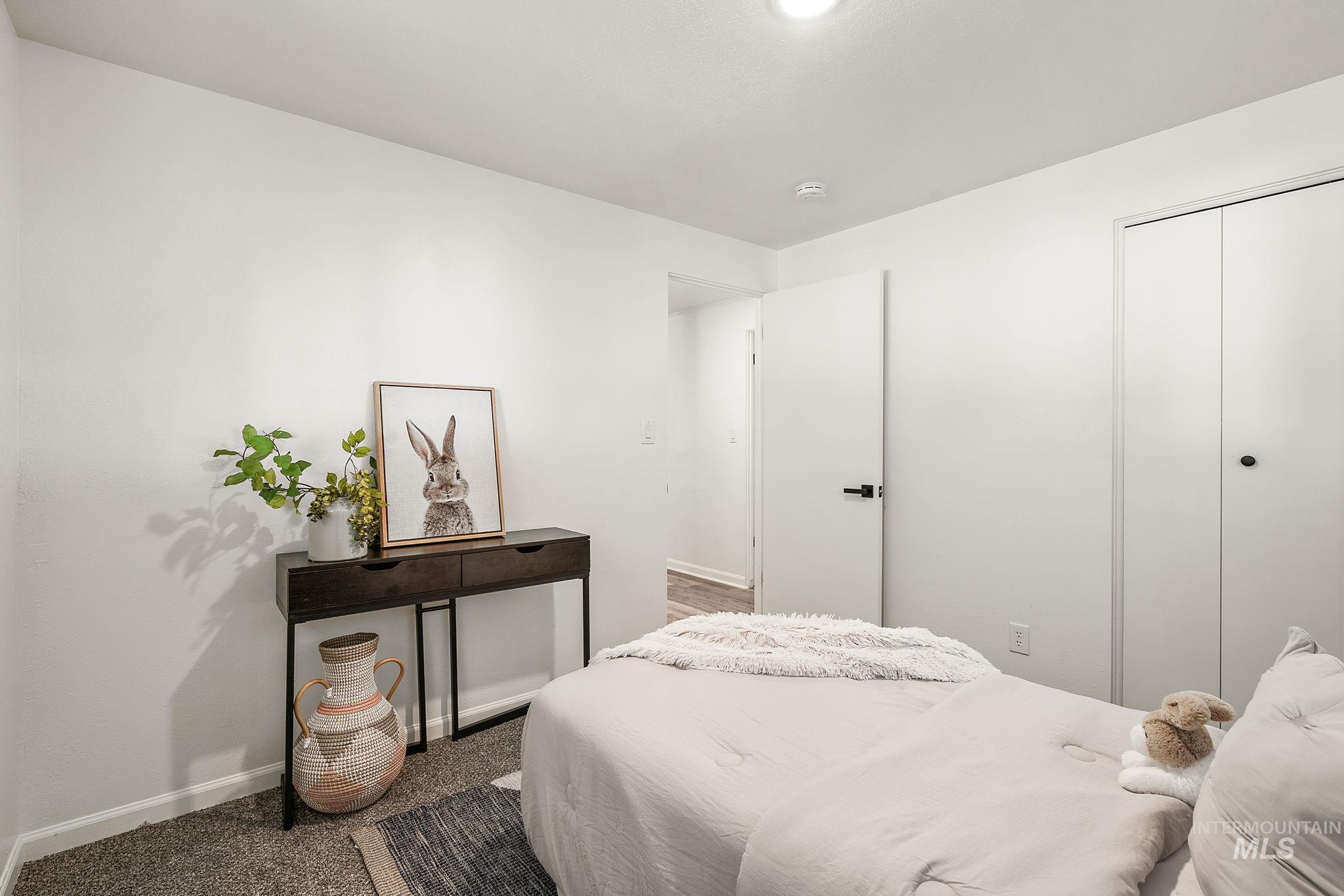 property viewer photo 12