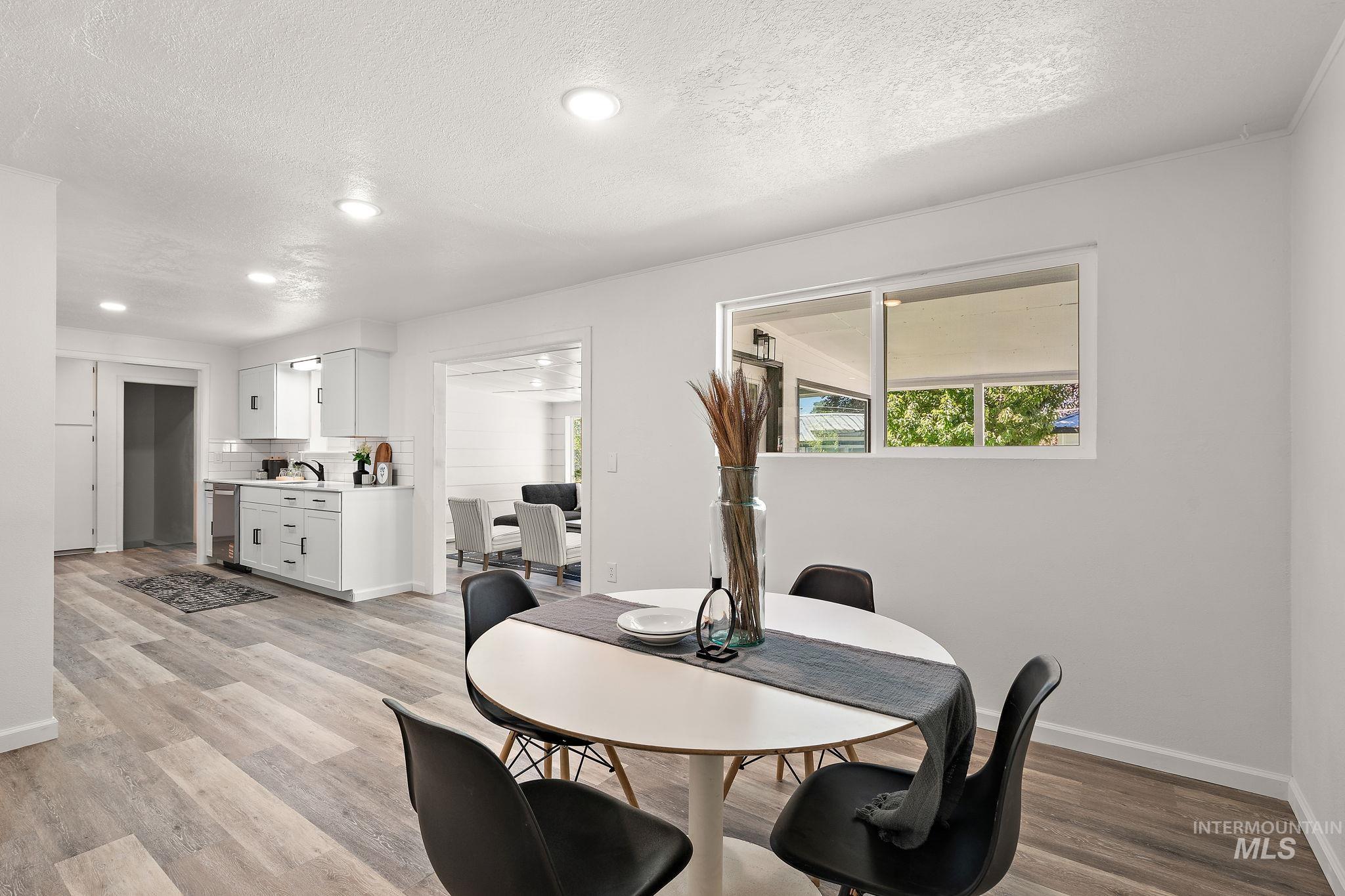 property viewer photo 16