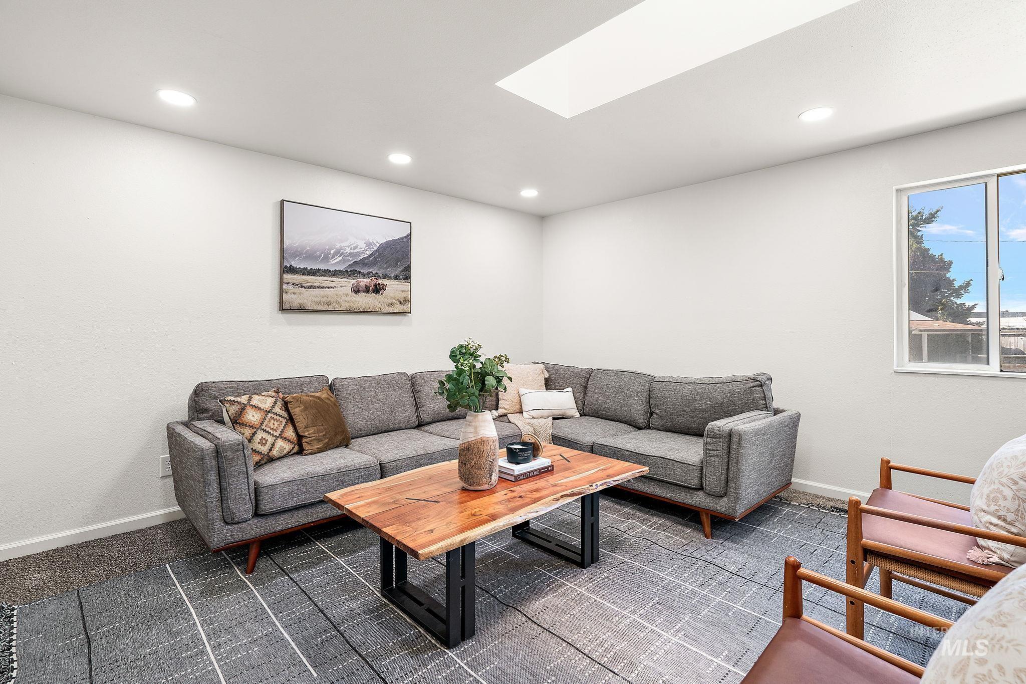 property viewer photo 23