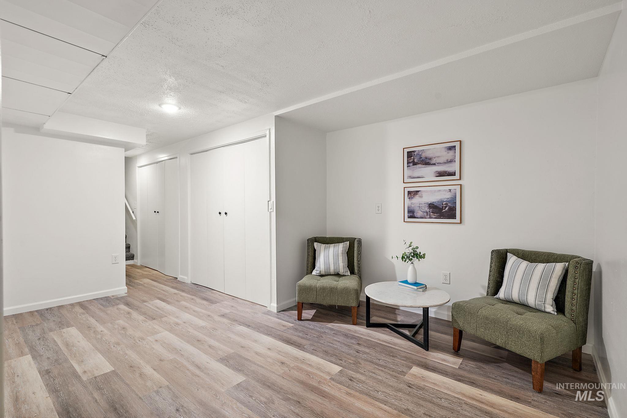 property viewer photo 28