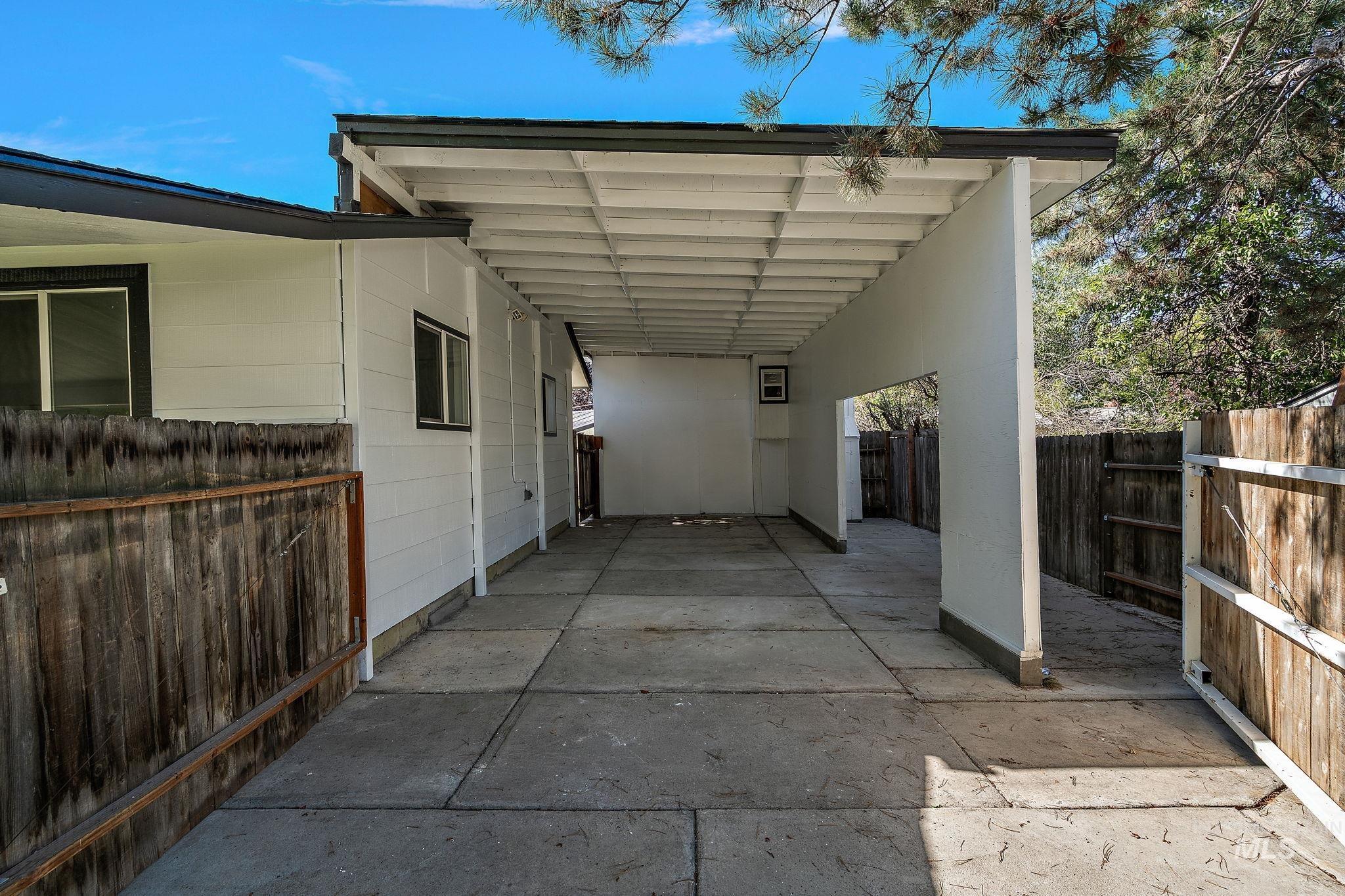 property viewer photo 4