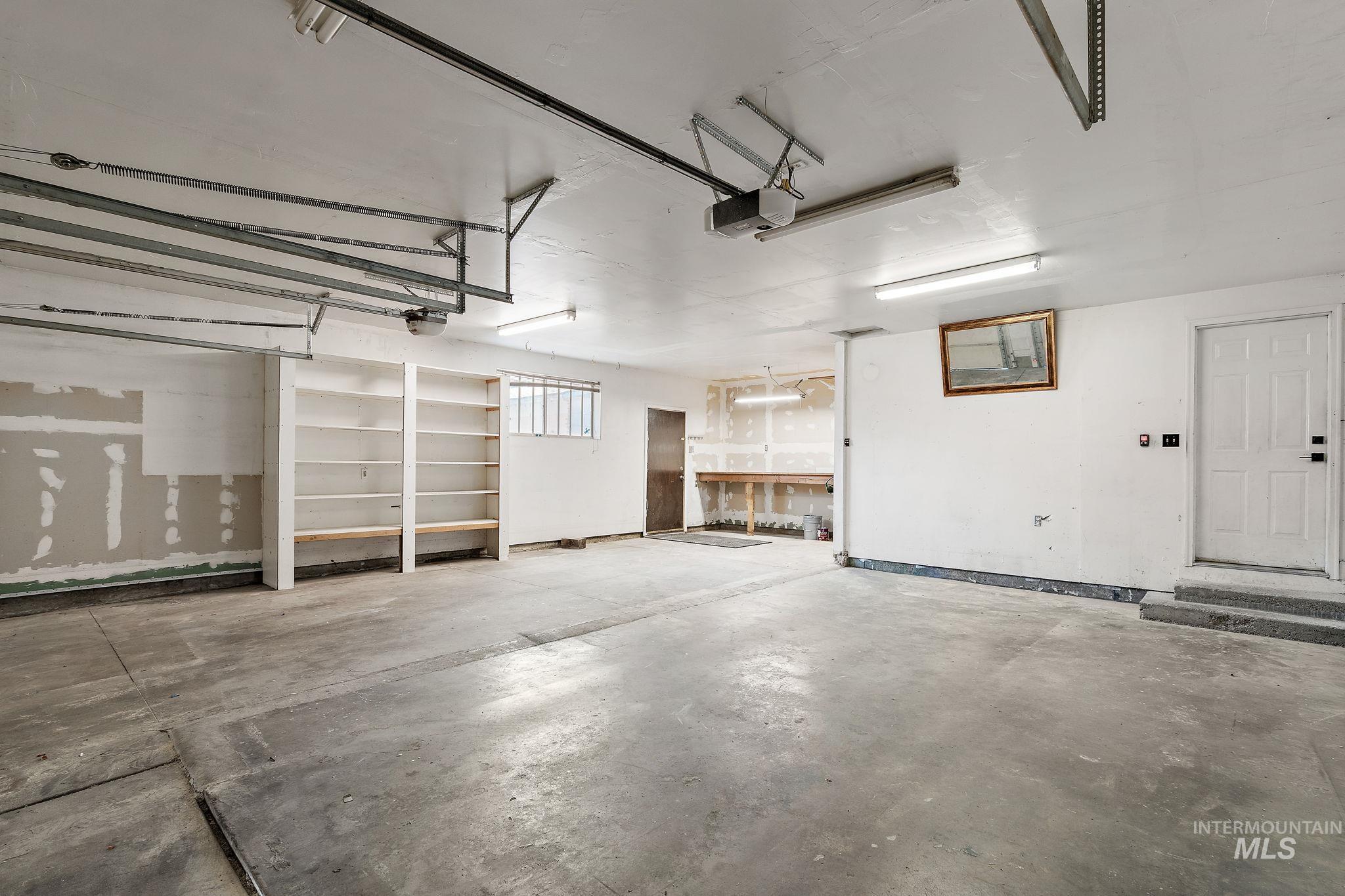 property viewer photo 42