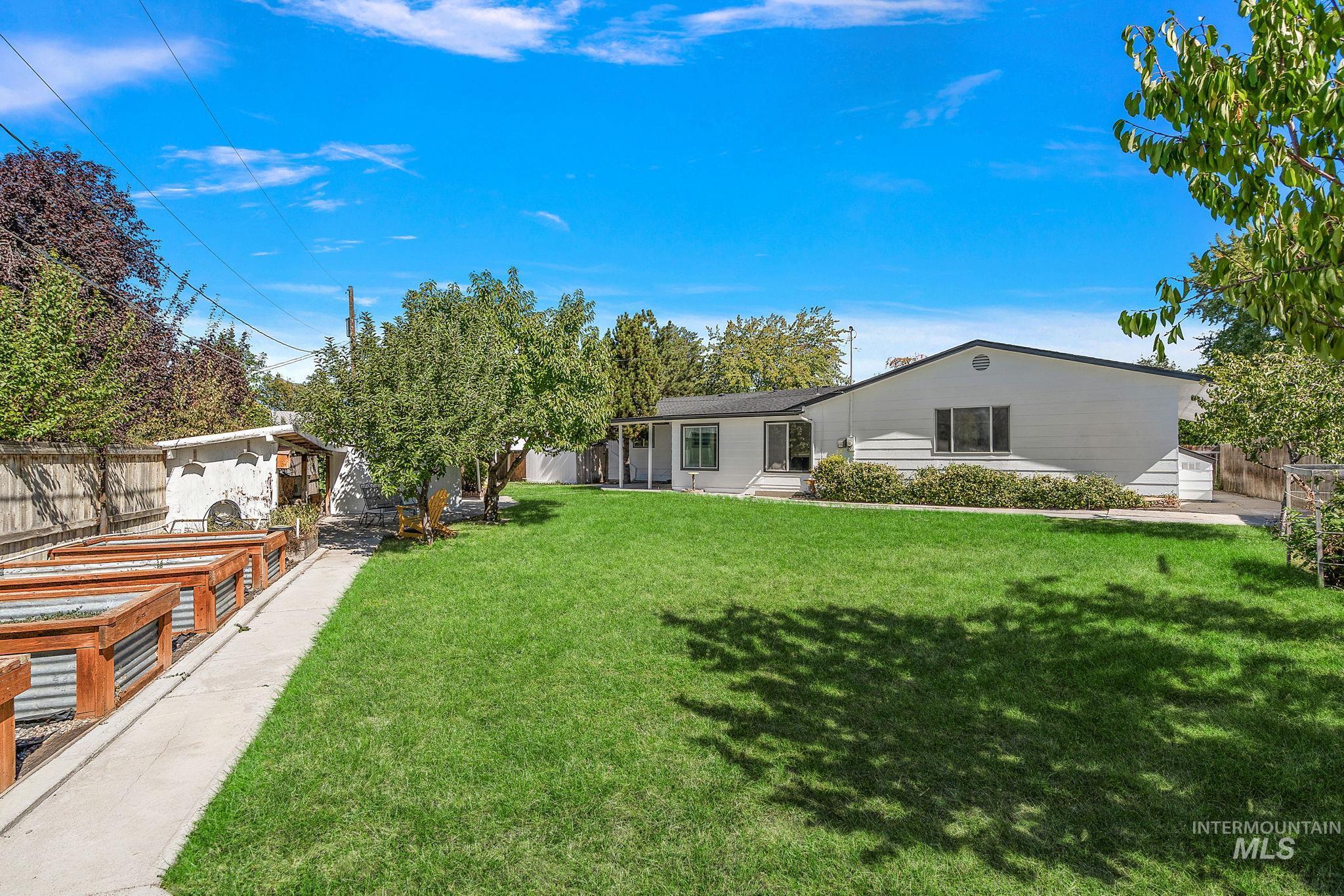 property viewer photo 44