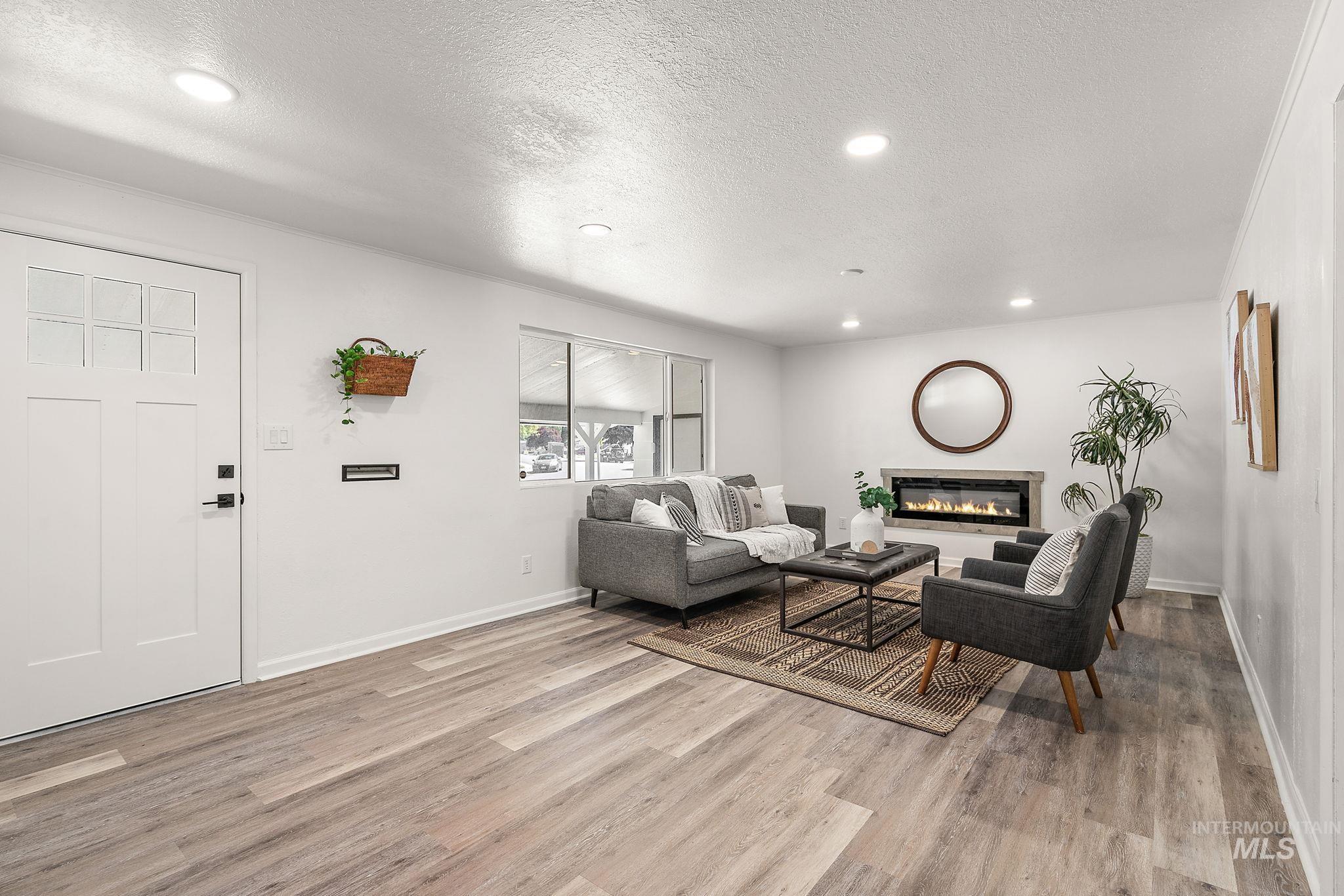 property viewer photo 5