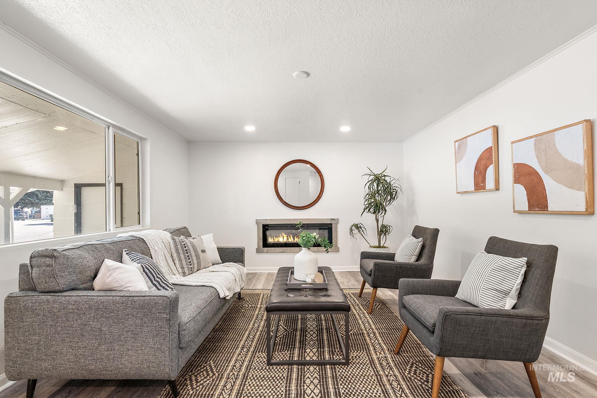 property viewer photo 7