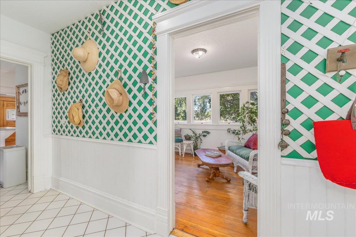 property viewer photo 16