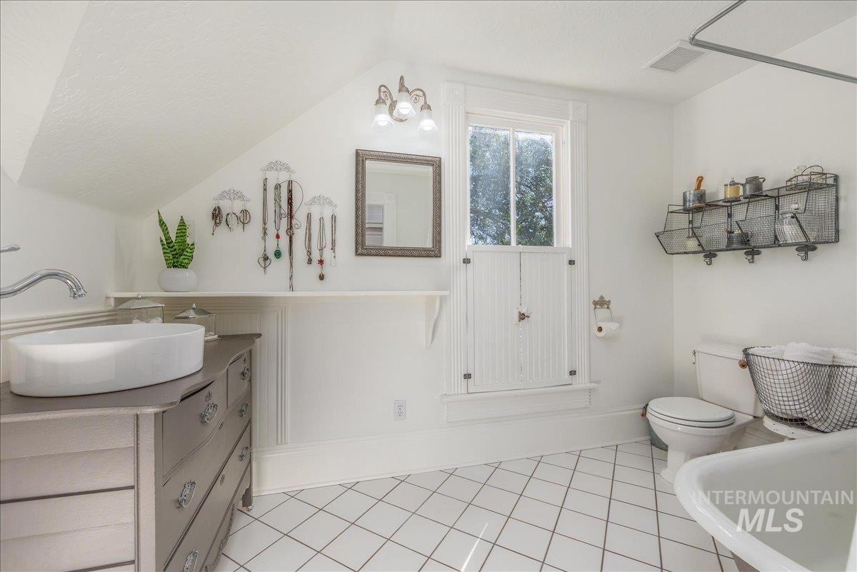 property viewer photo 24