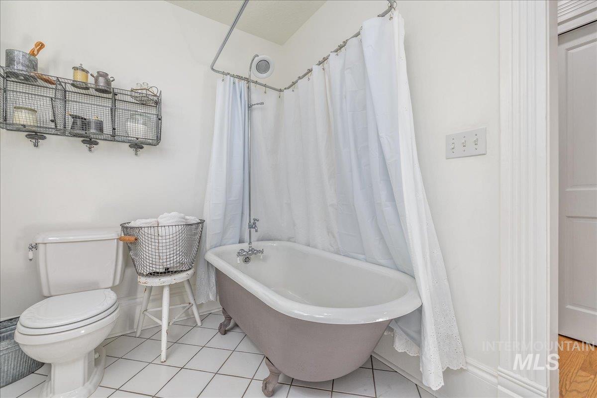property viewer photo 25