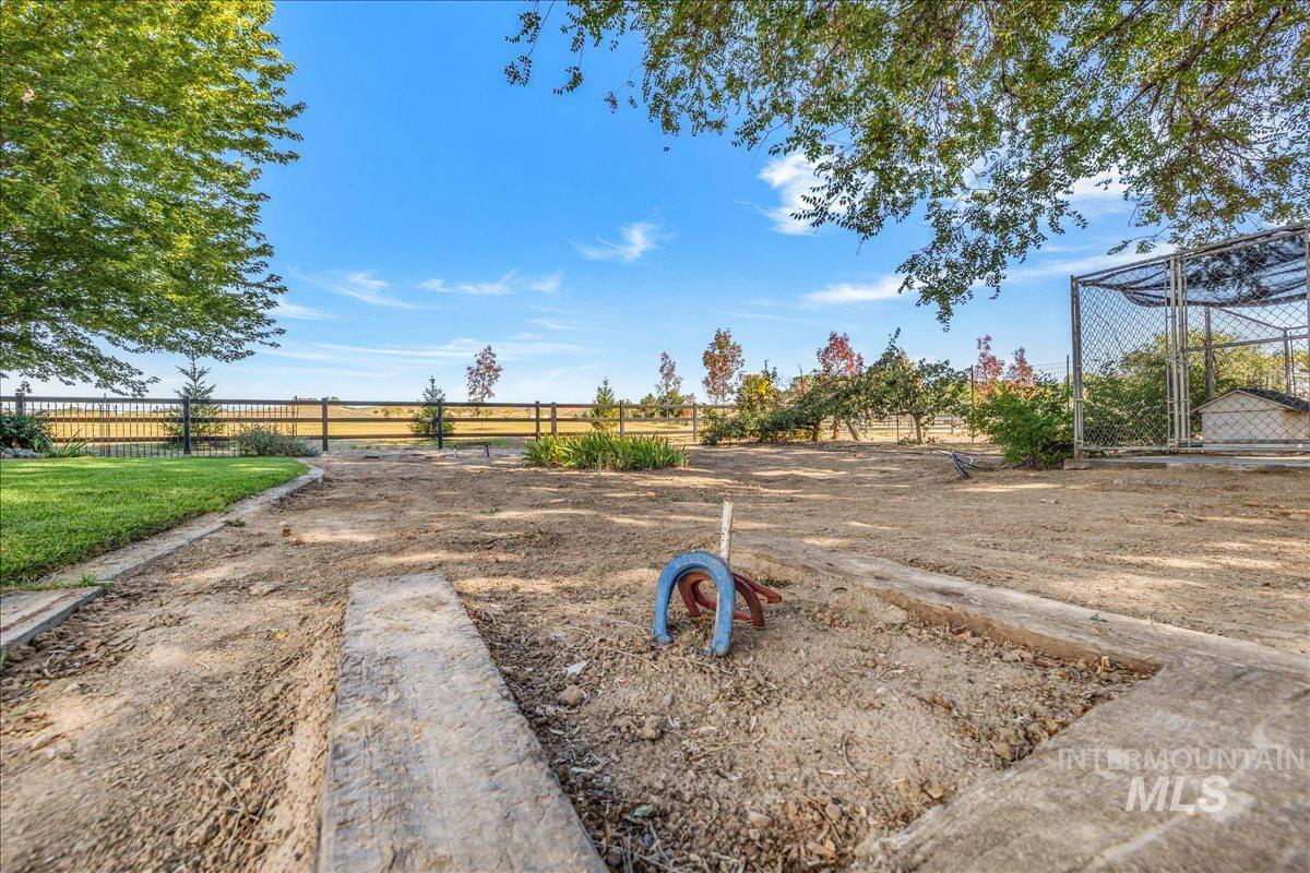 property viewer photo 38