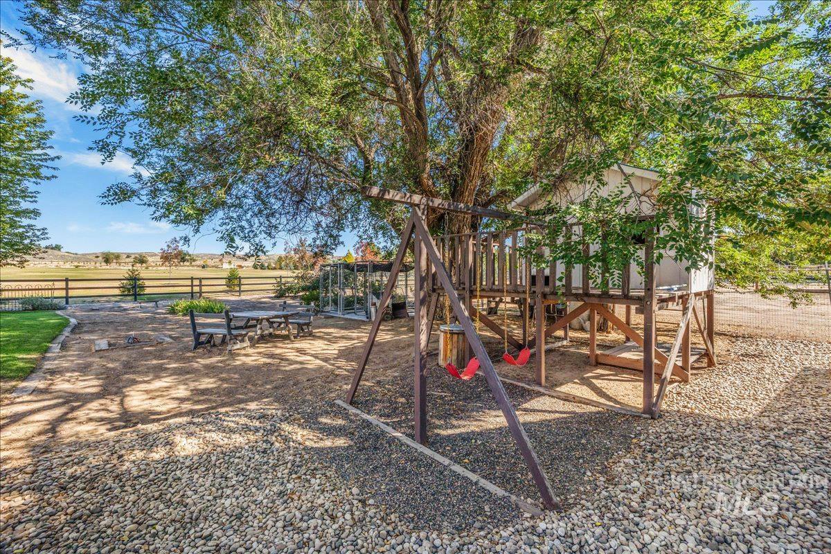 property viewer photo 39