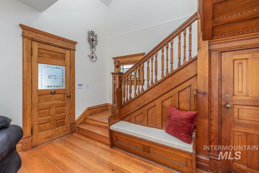 property viewer photo 6