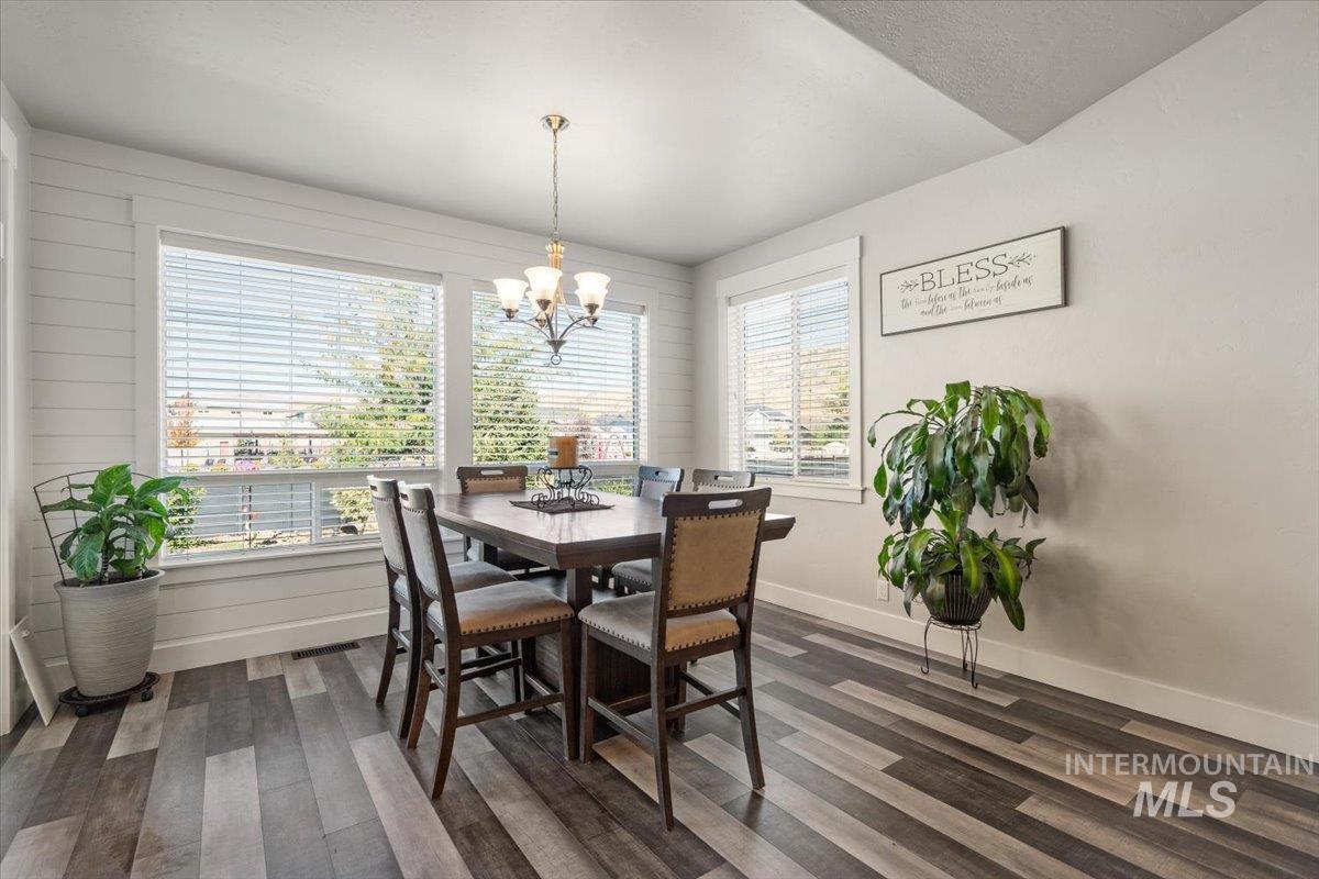 property viewer photo 12