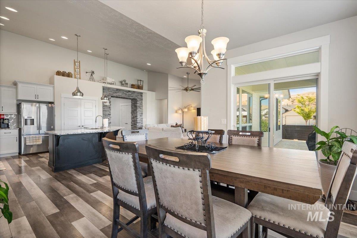 property viewer photo 13