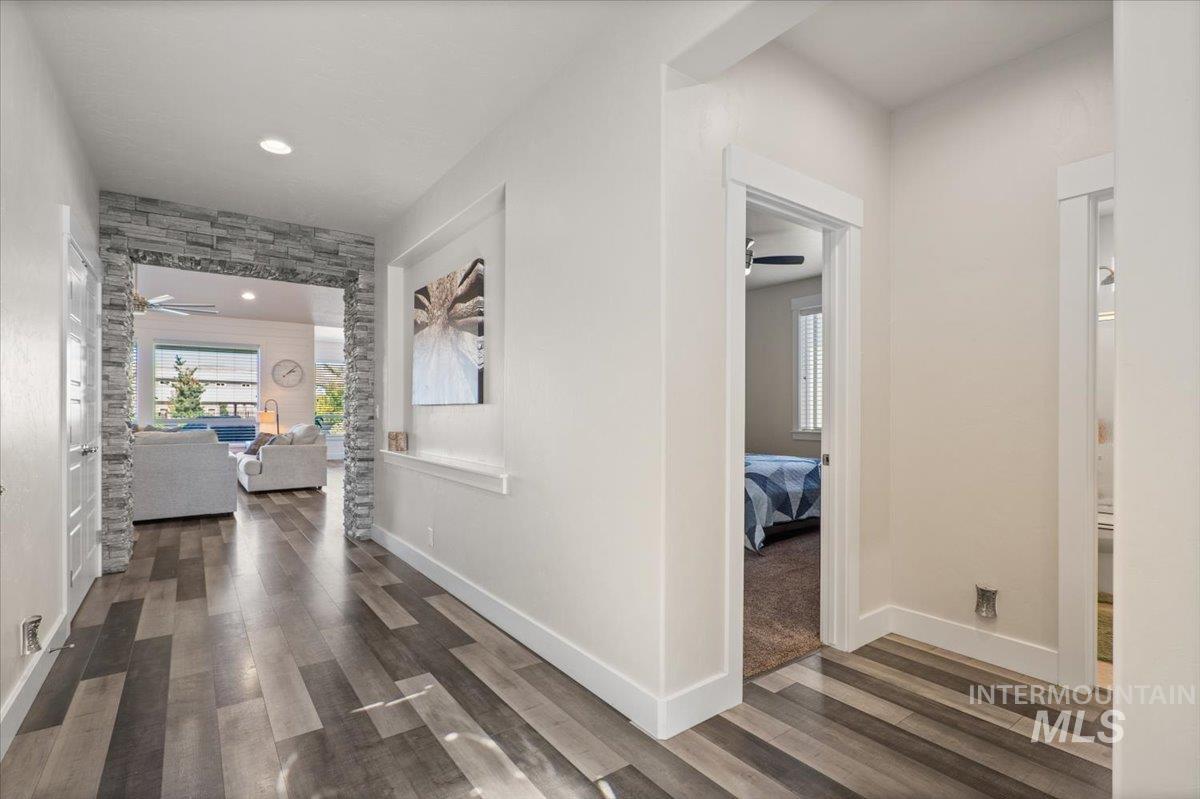 property viewer photo 3