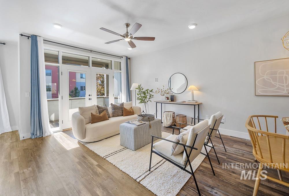 property viewer photo 1