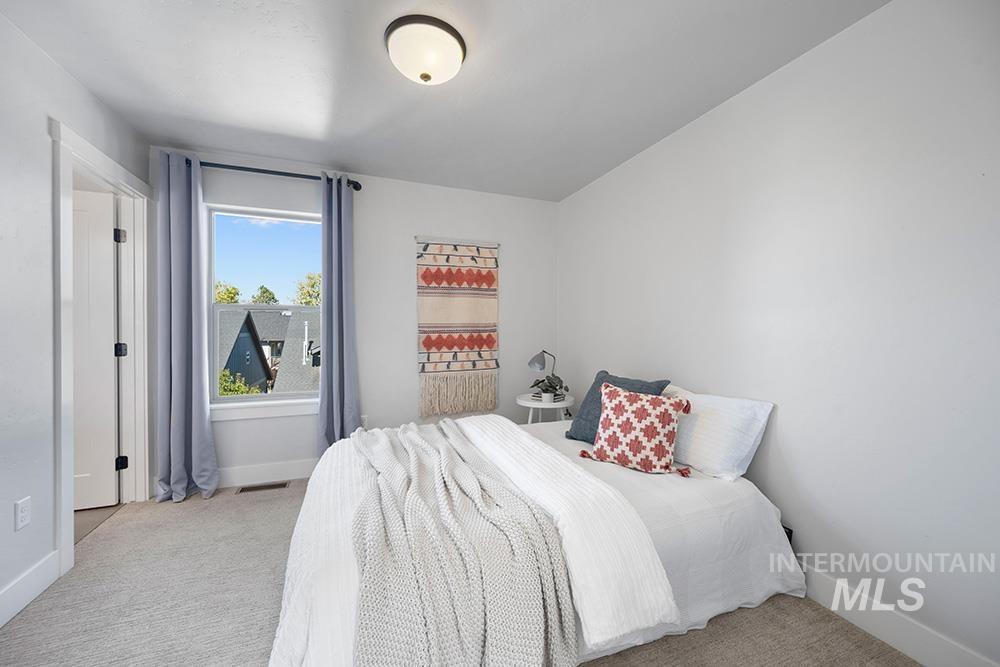 property viewer photo 13
