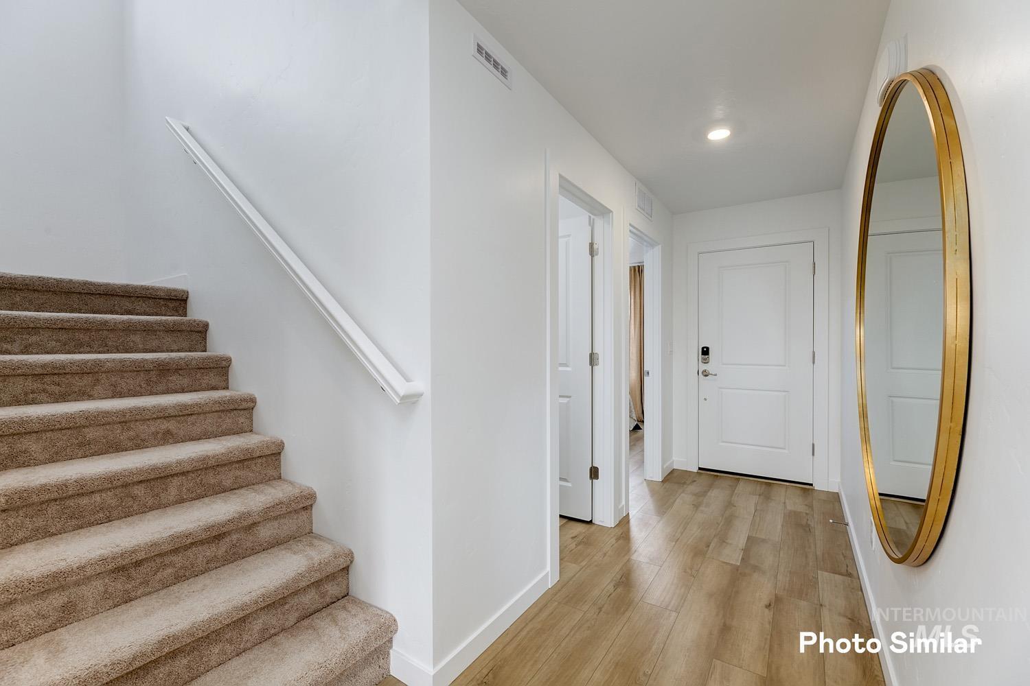 property viewer photo 2