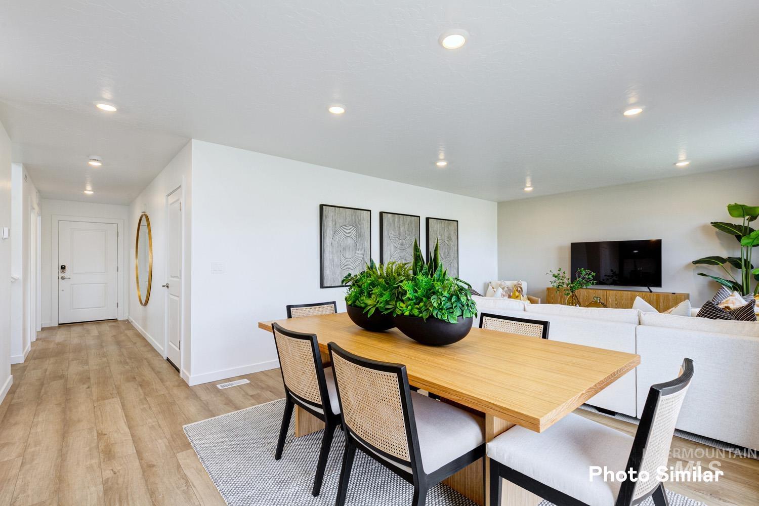 property viewer photo 6