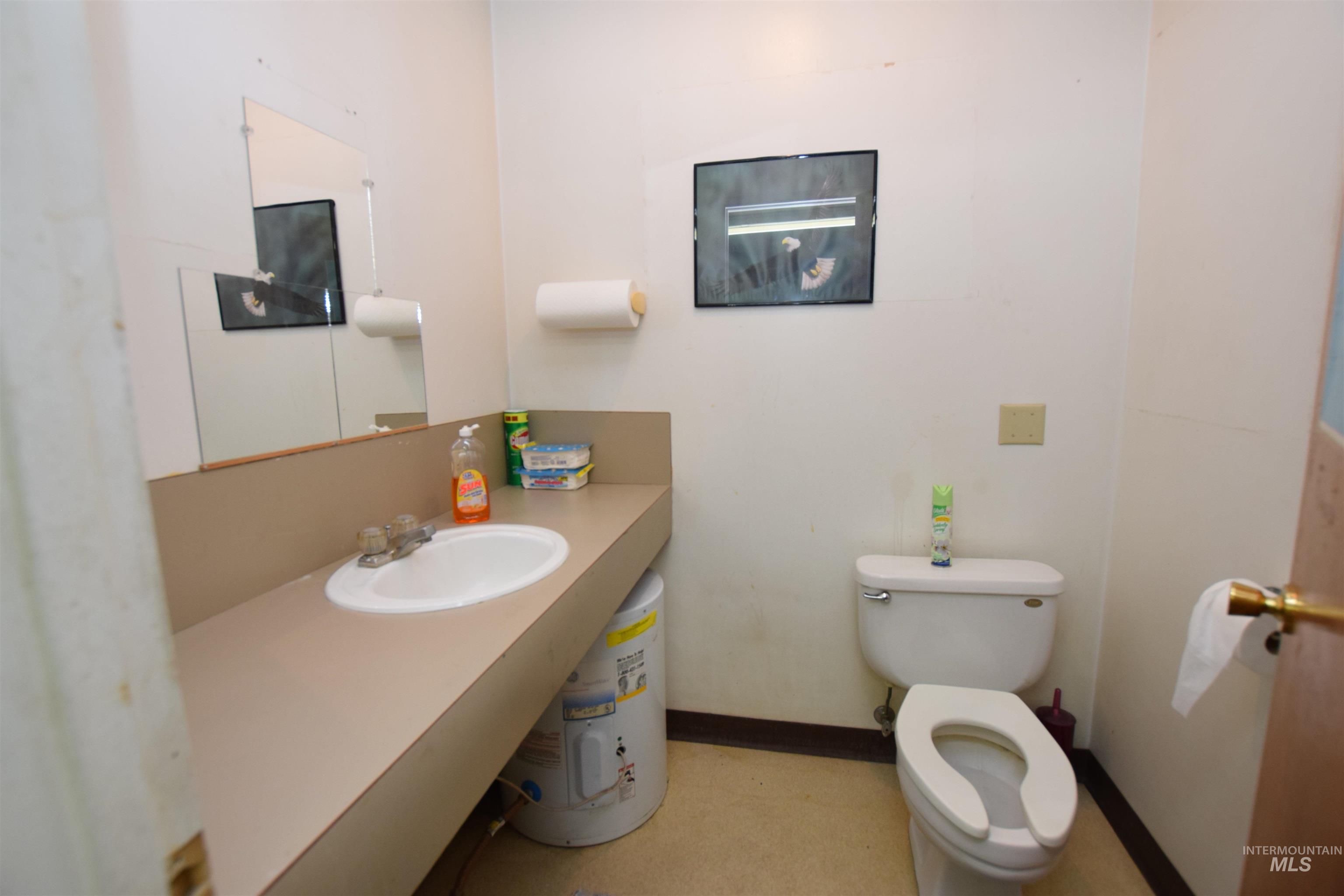 main property photo 38