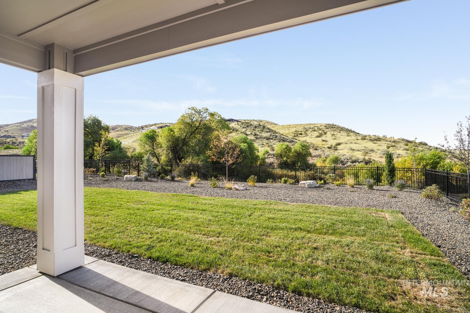 property viewer photo 5