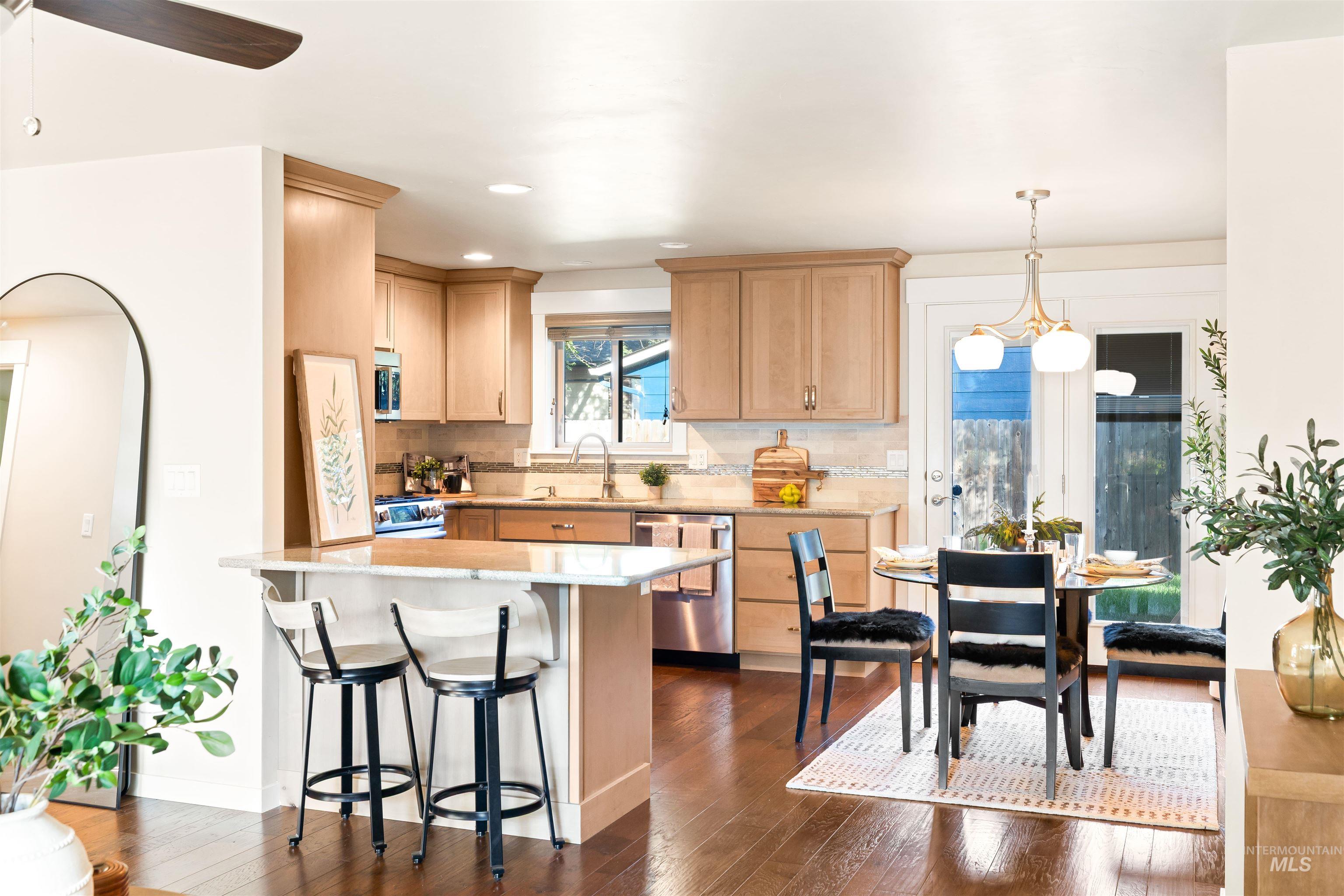 property viewer photo 15
