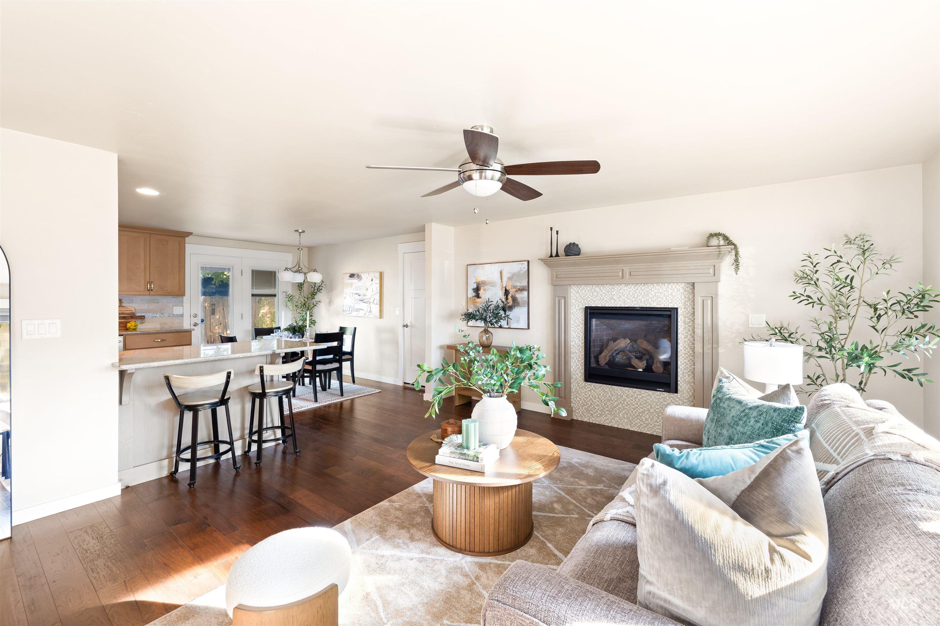 property viewer photo 19