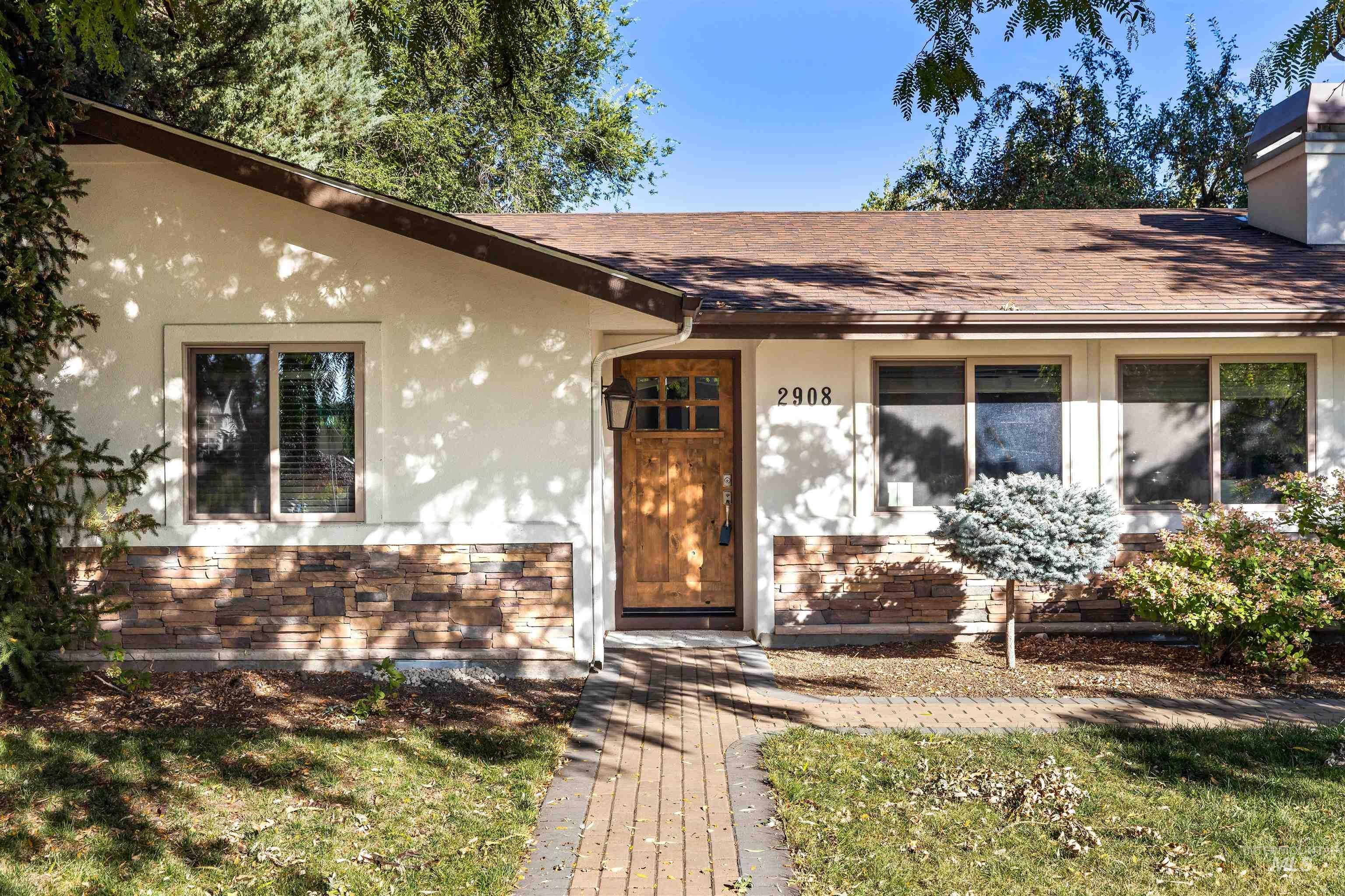 property viewer photo 23