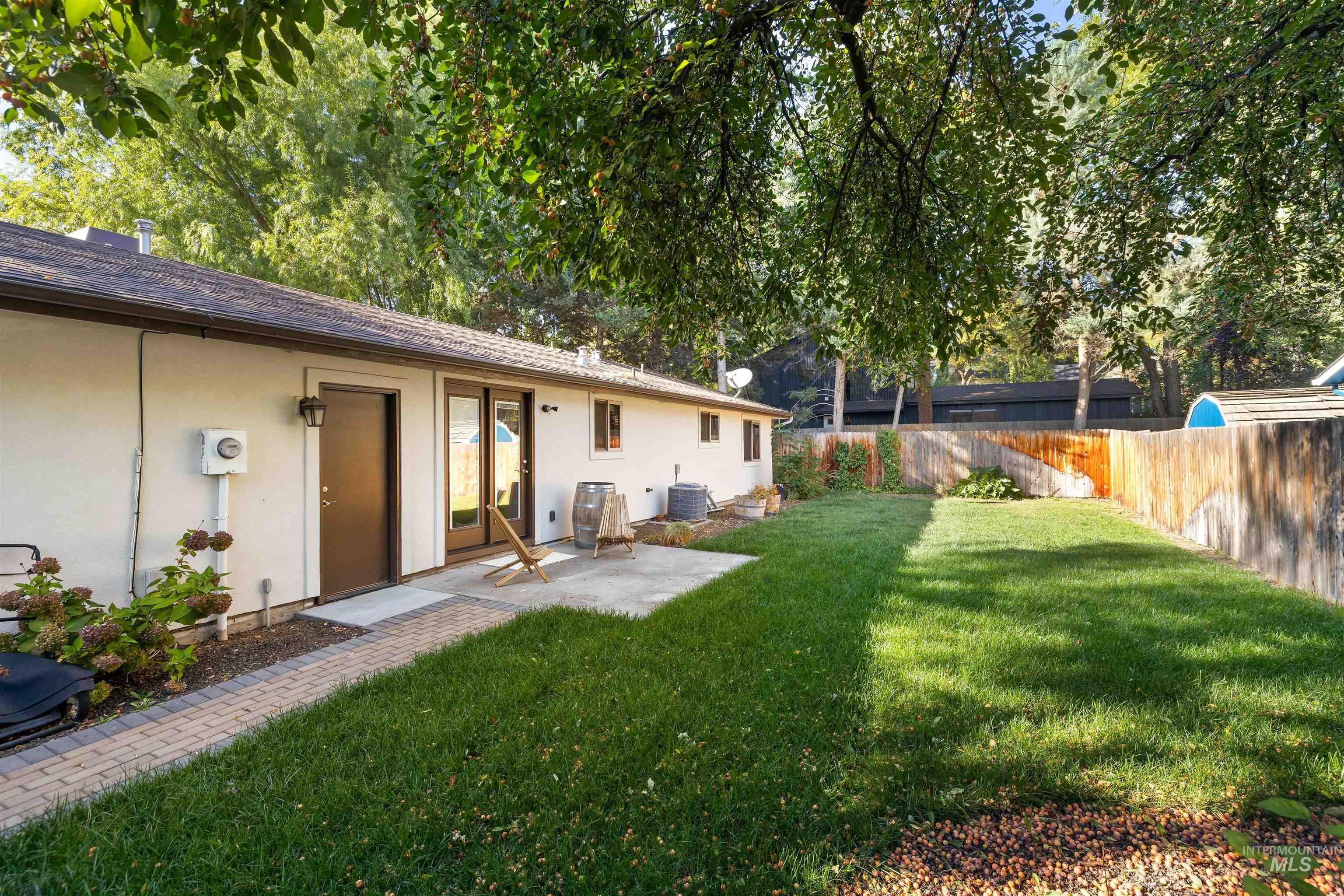 property viewer photo 26