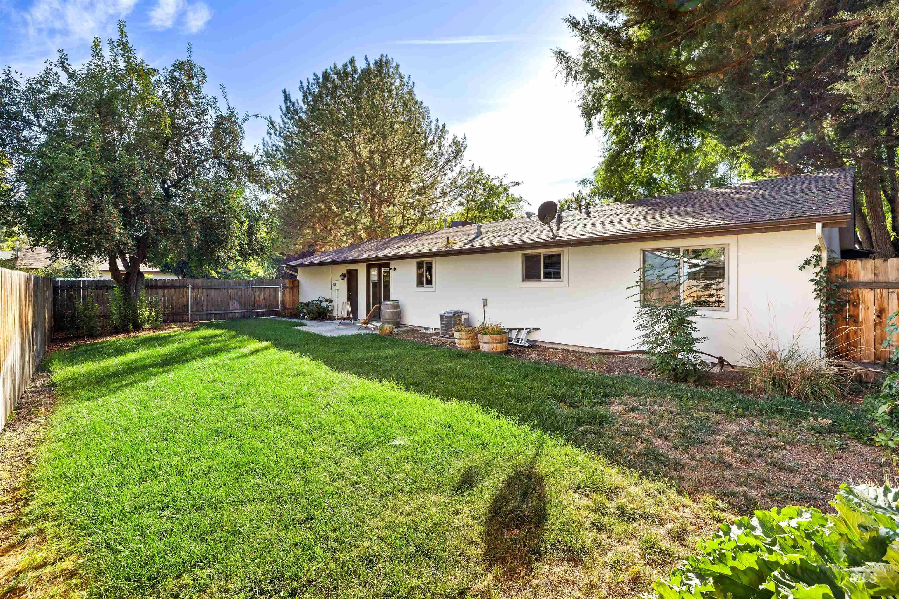 property viewer photo 28