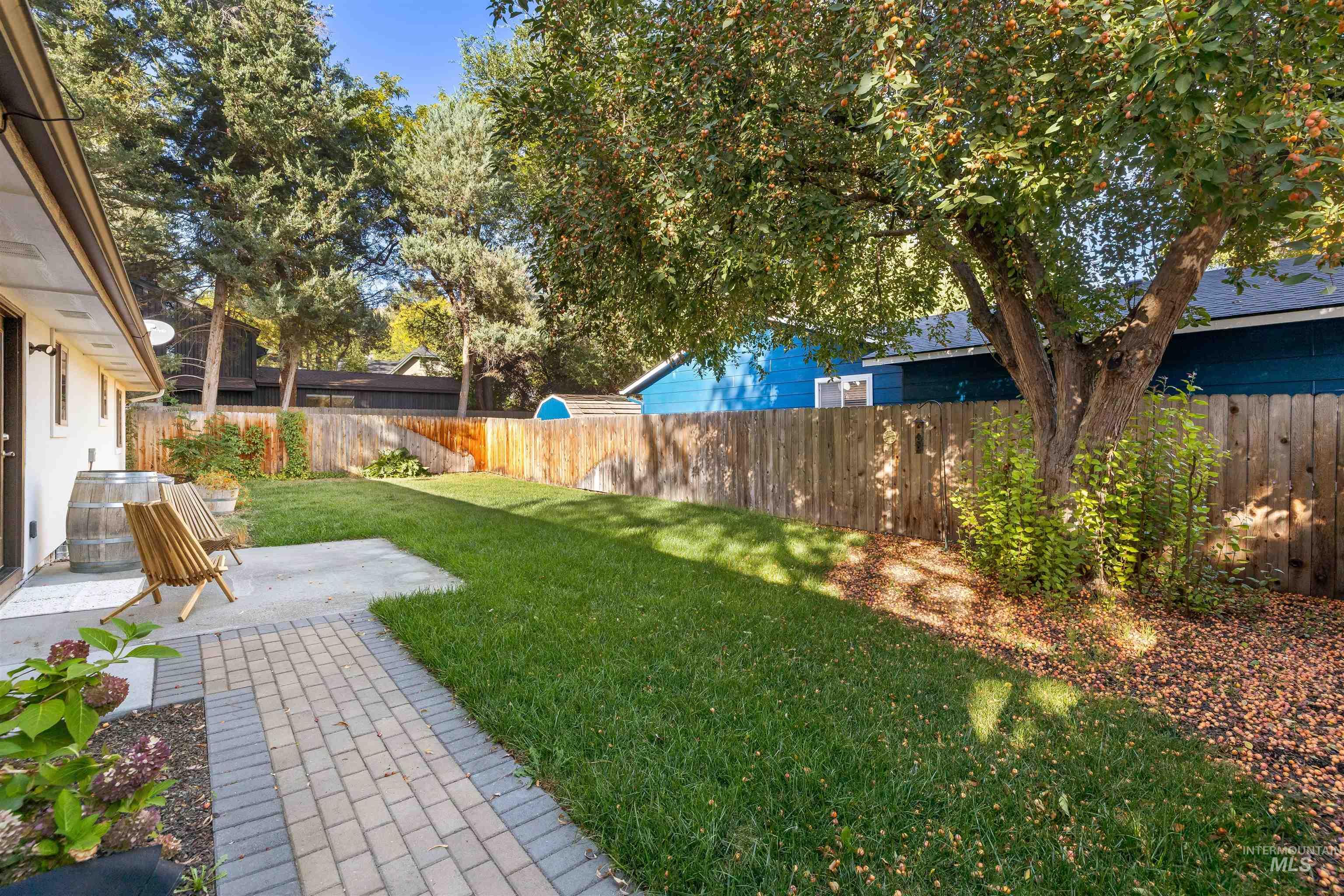 property viewer photo 30