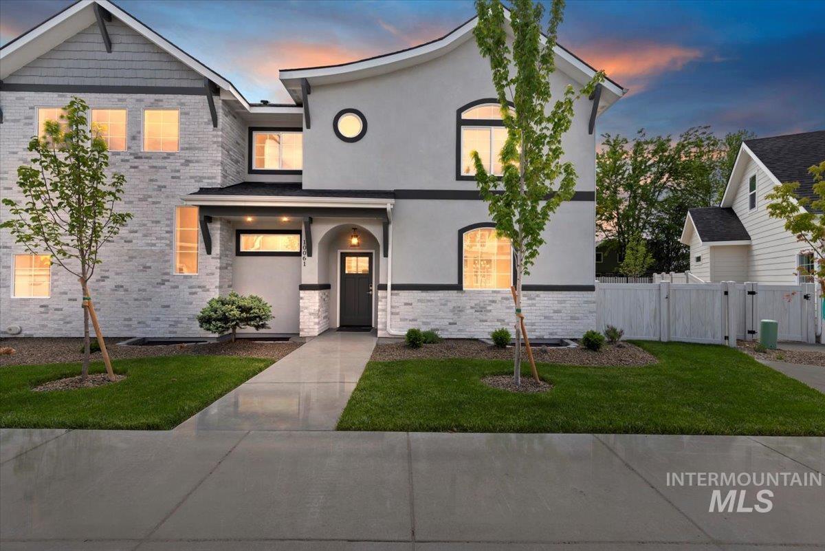 property viewer photo 1