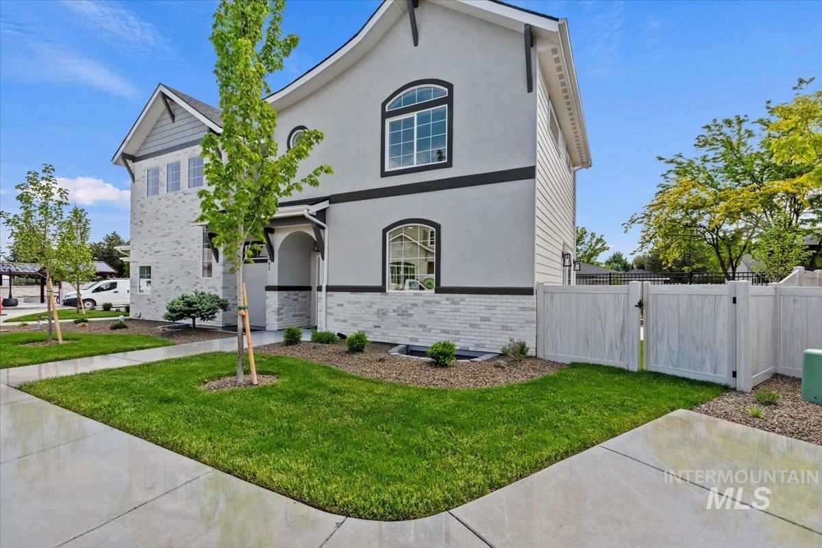 property viewer photo 2
