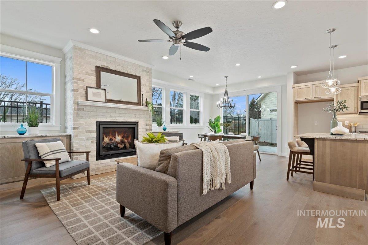 property viewer photo 3