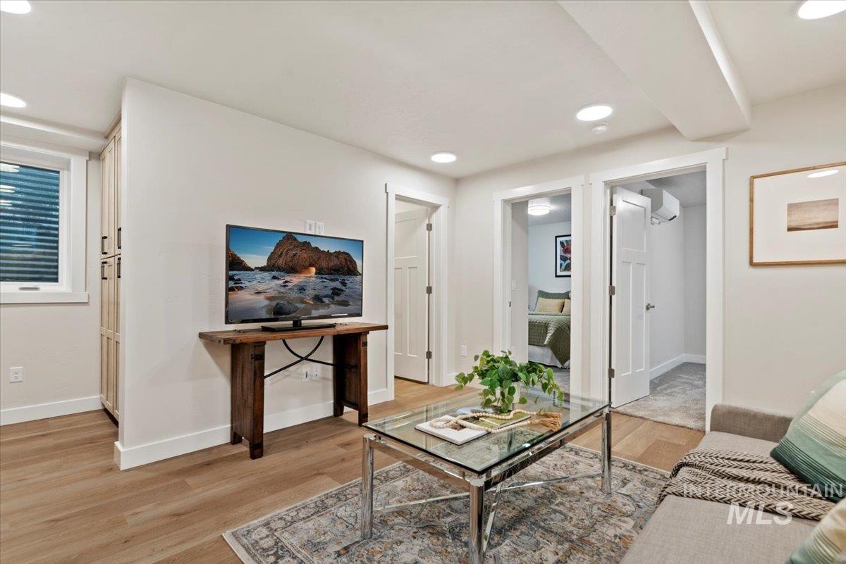 property viewer photo 32