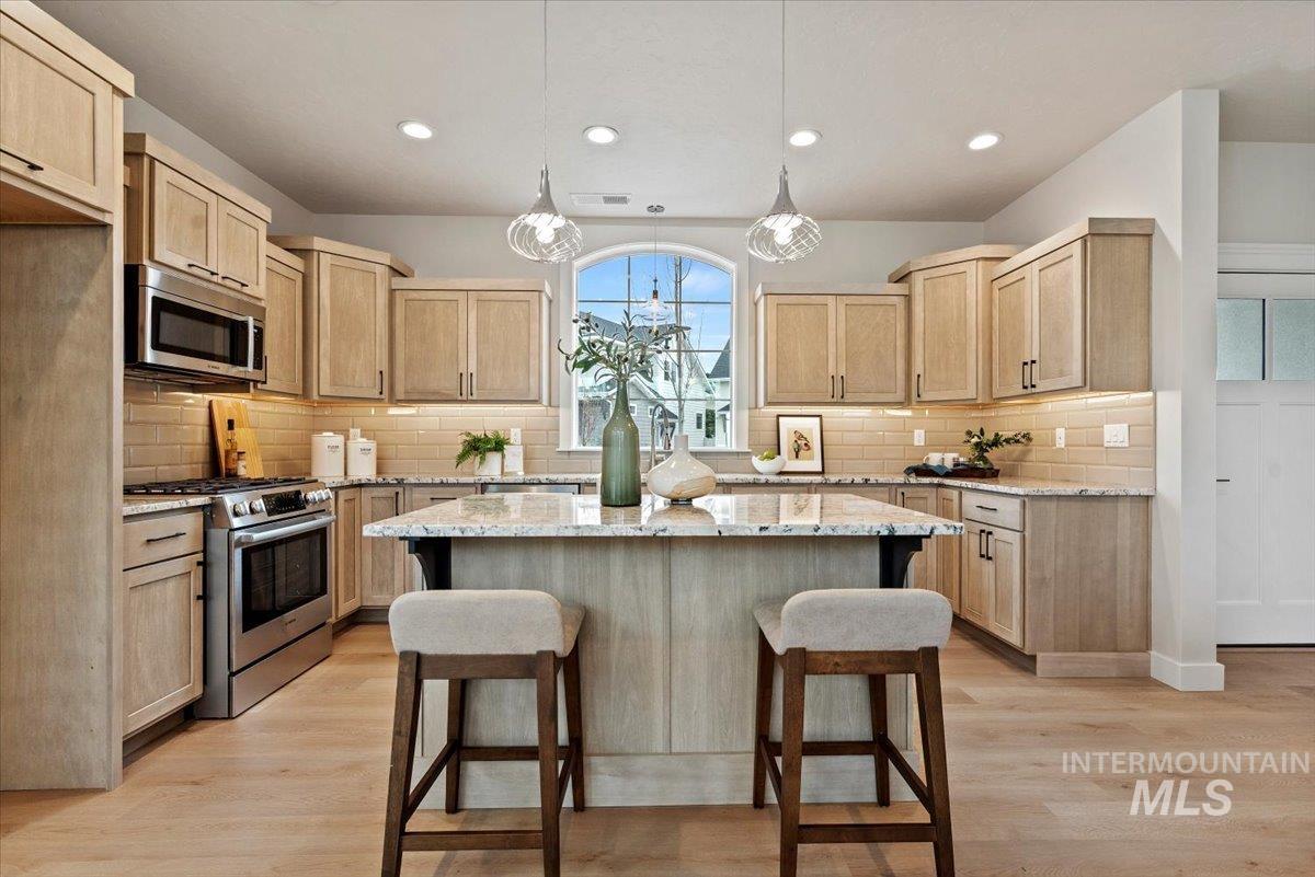 property viewer photo 6