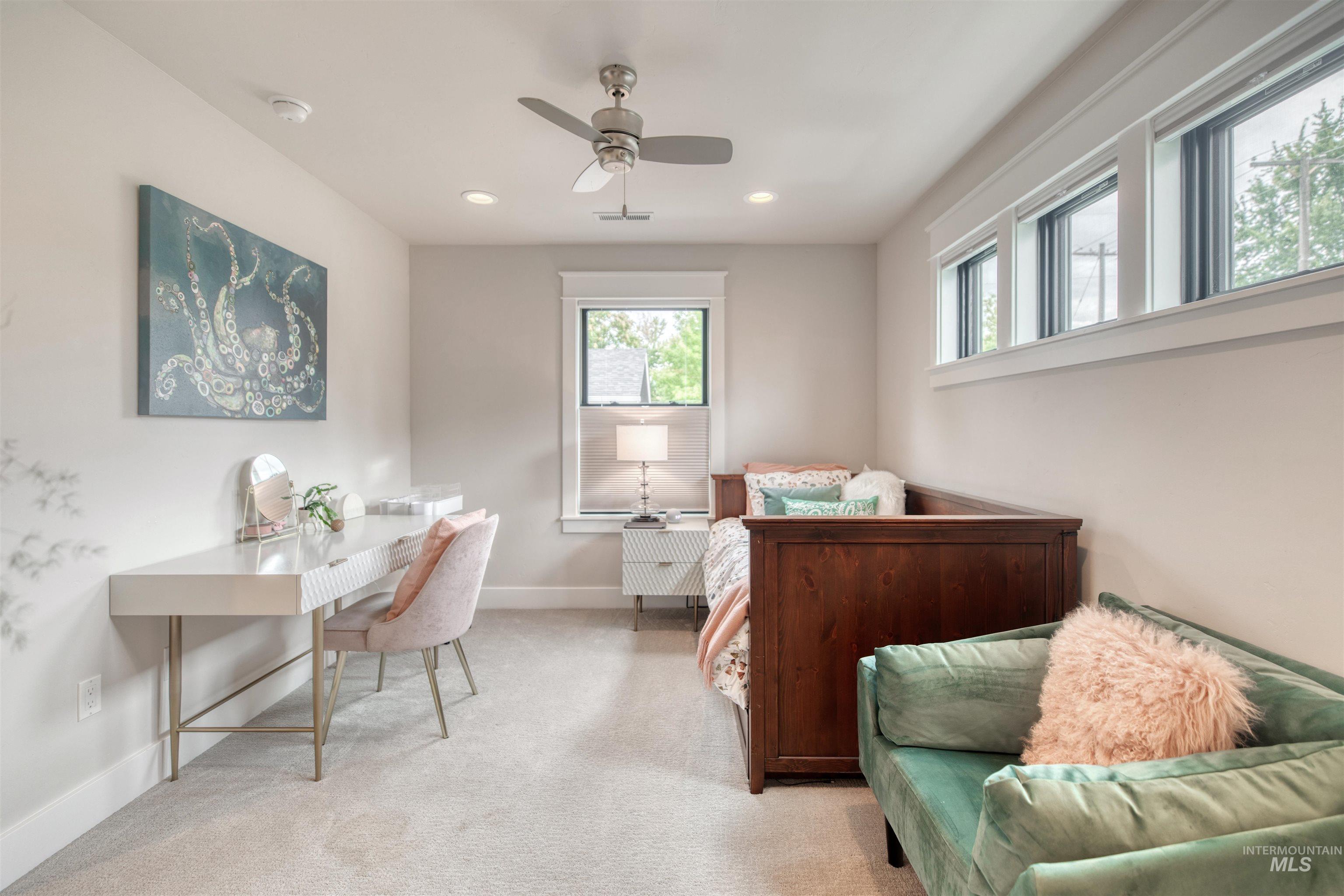 property viewer photo 19