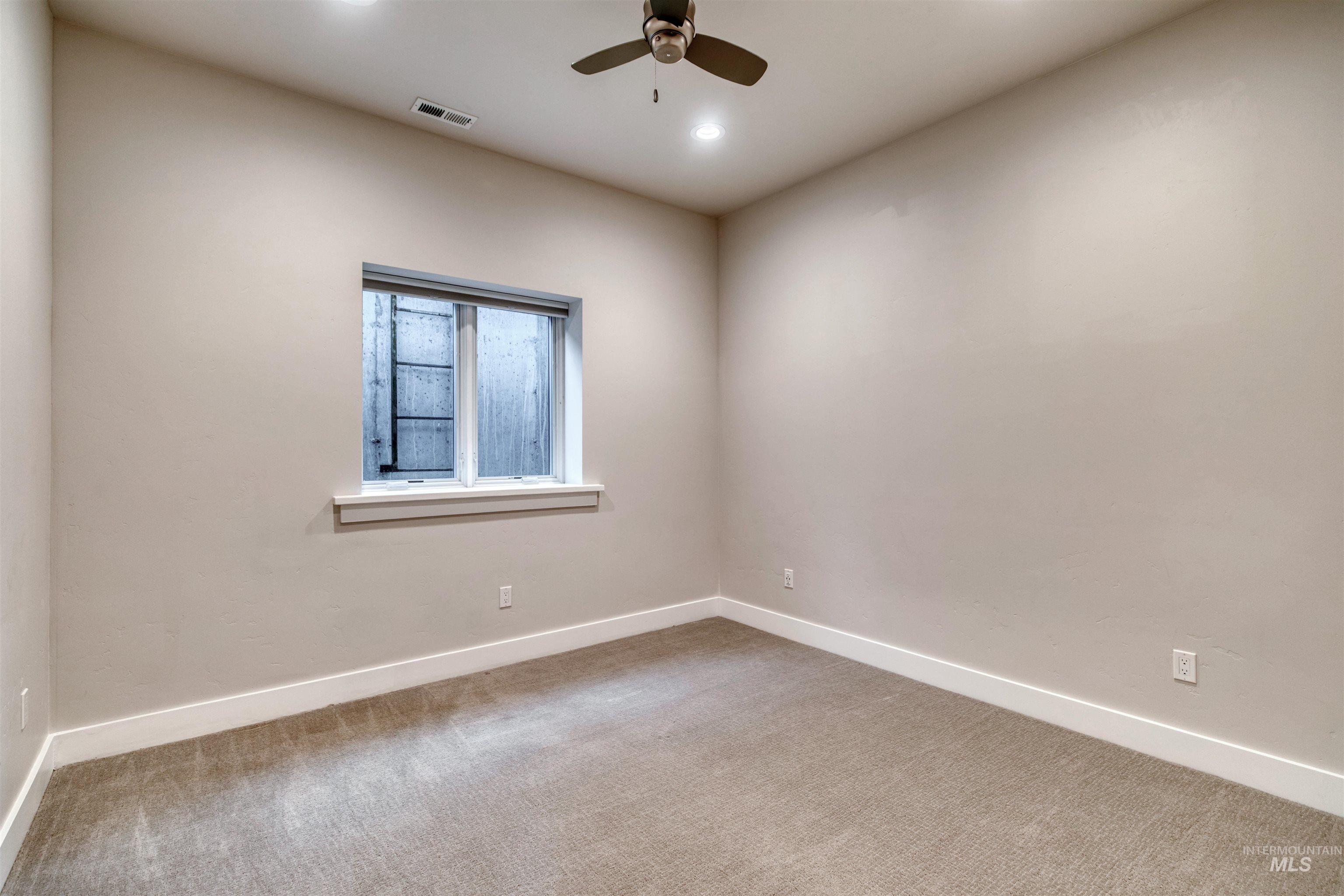 property viewer photo 29