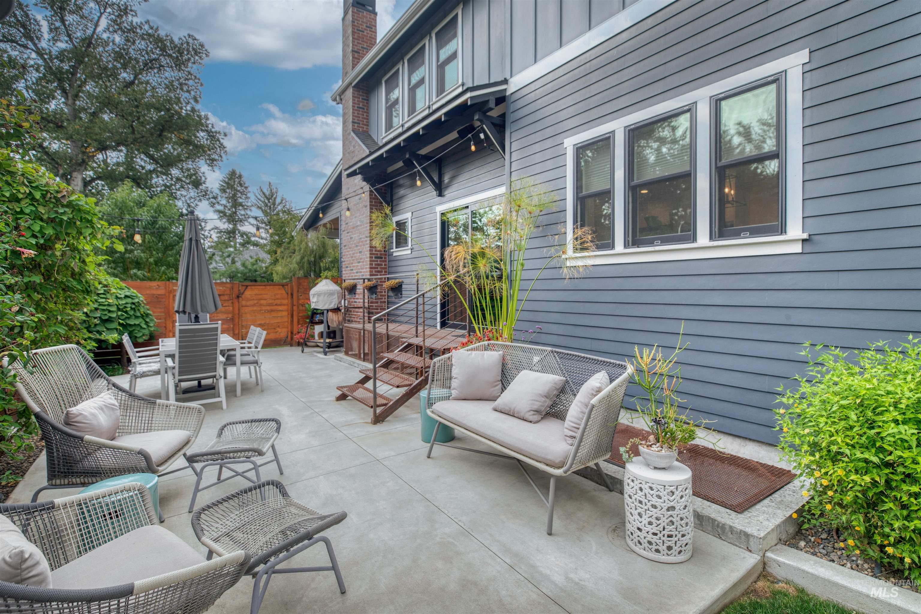 property viewer photo 33
