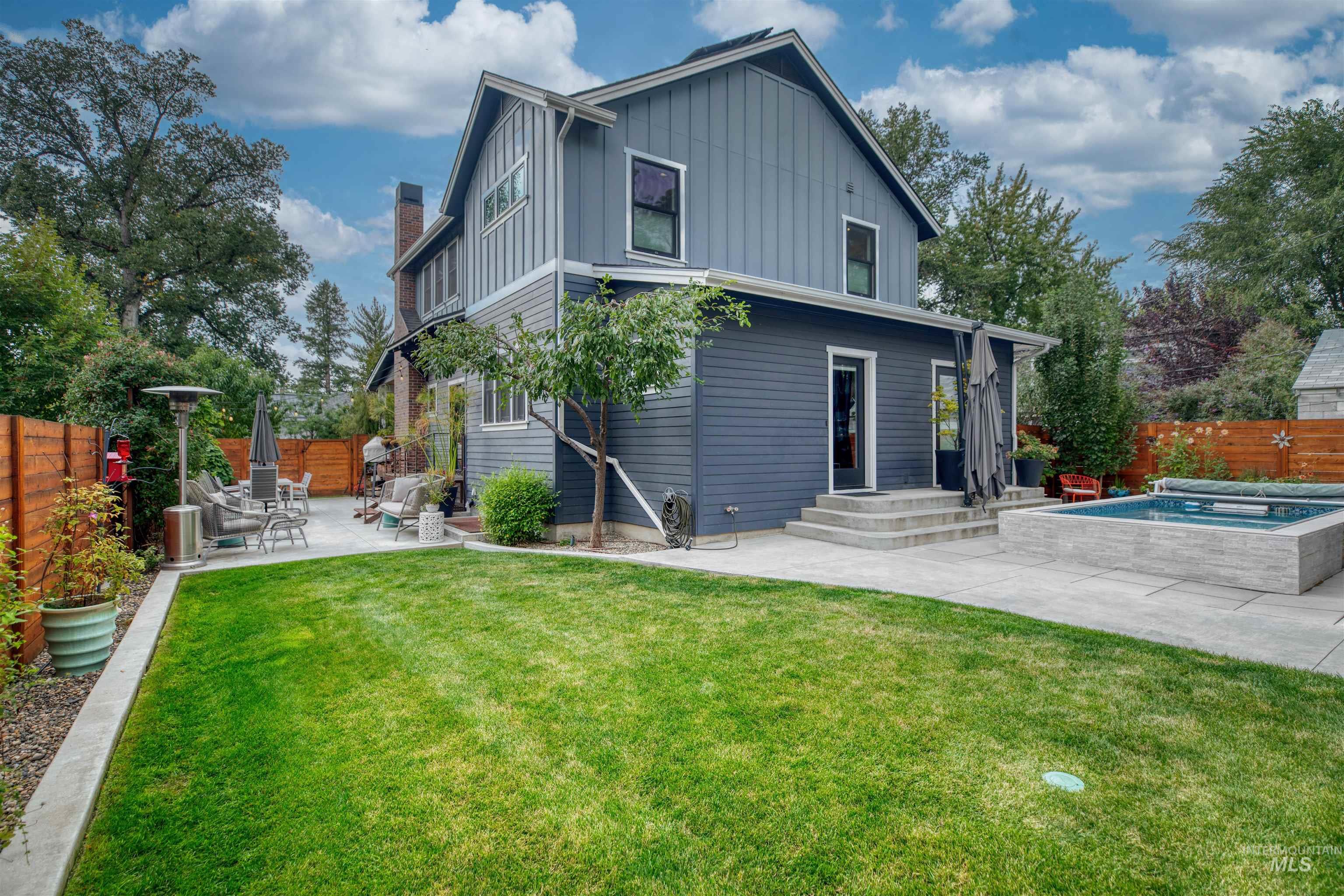 property viewer photo 35
