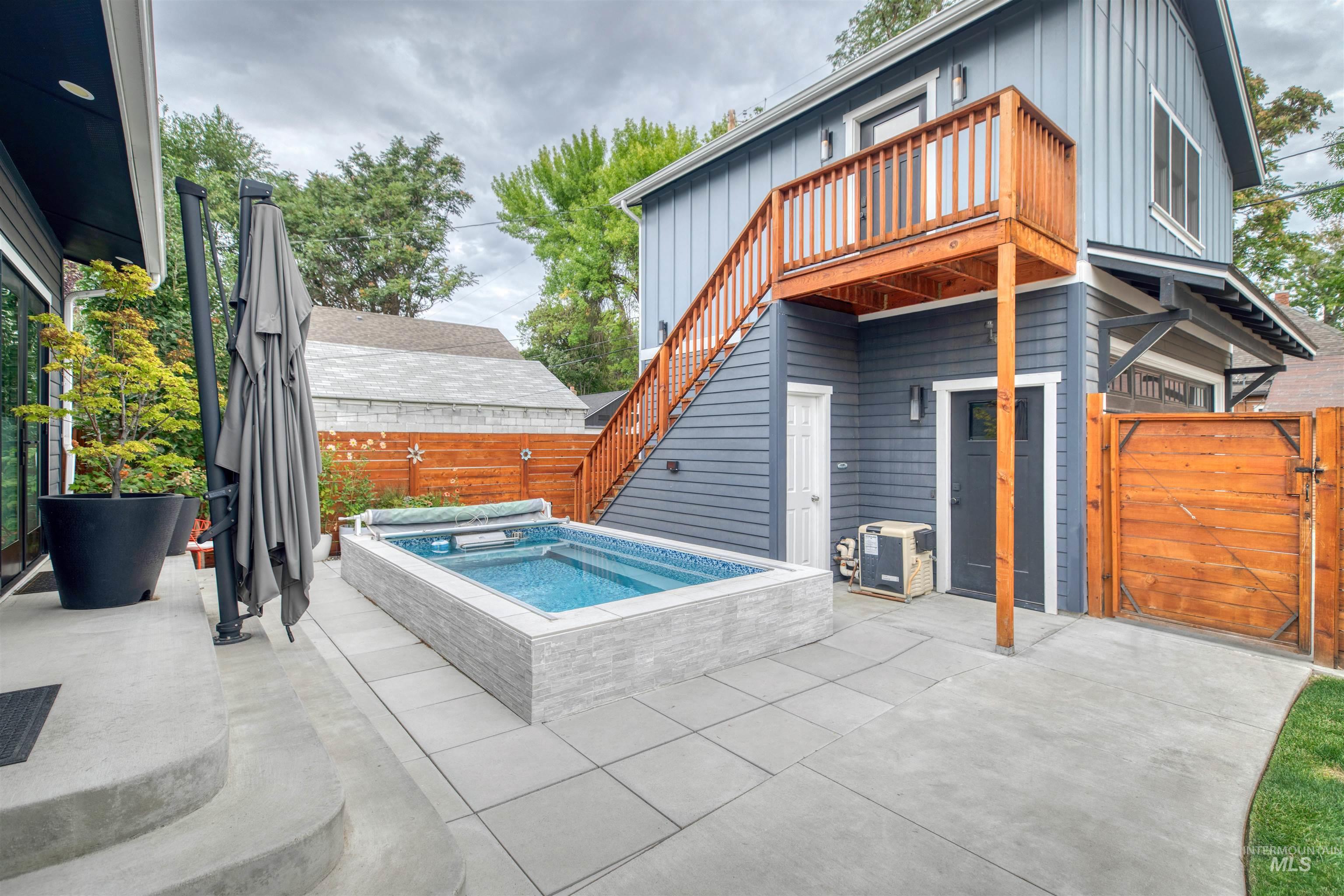 property viewer photo 38