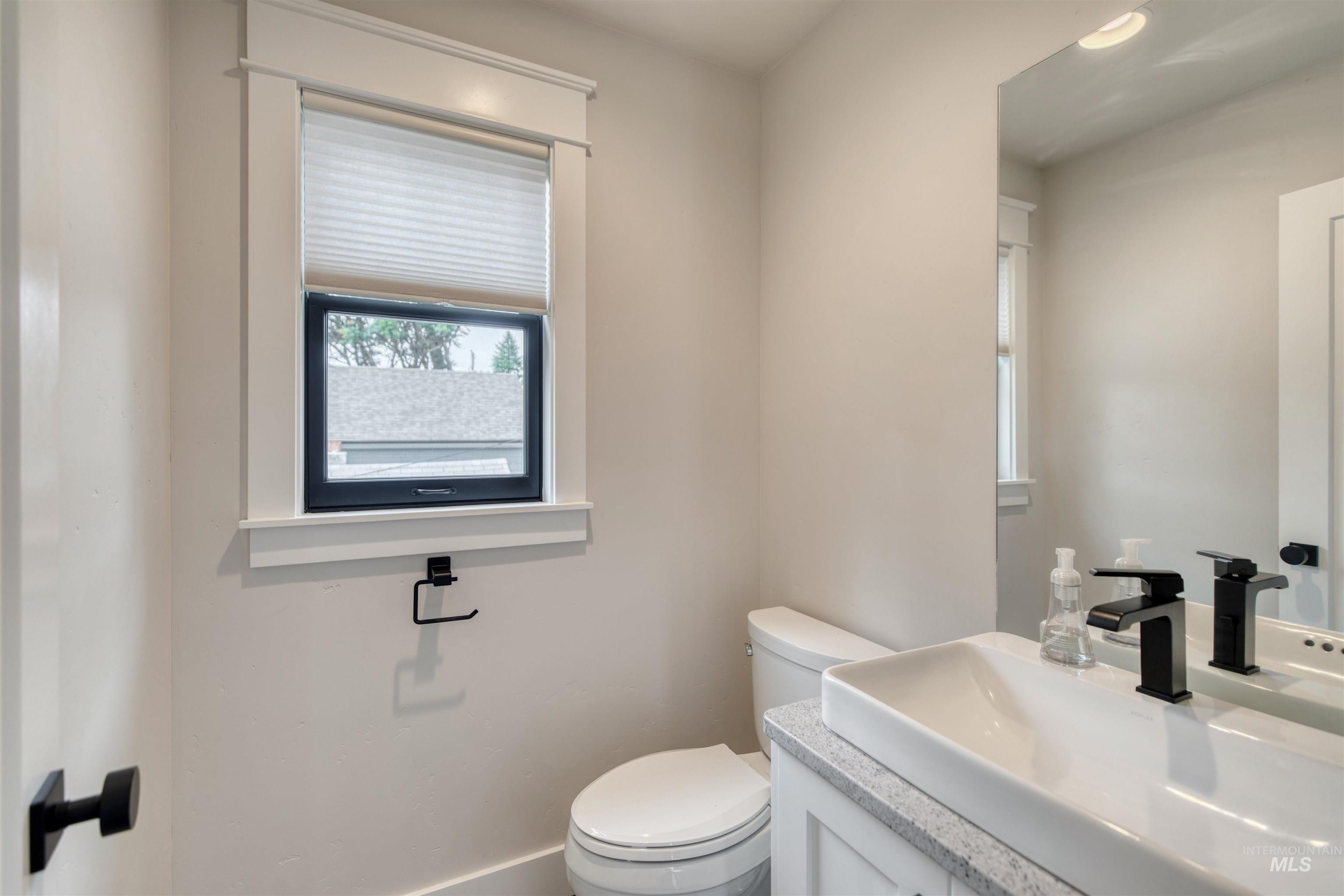 property viewer photo 40