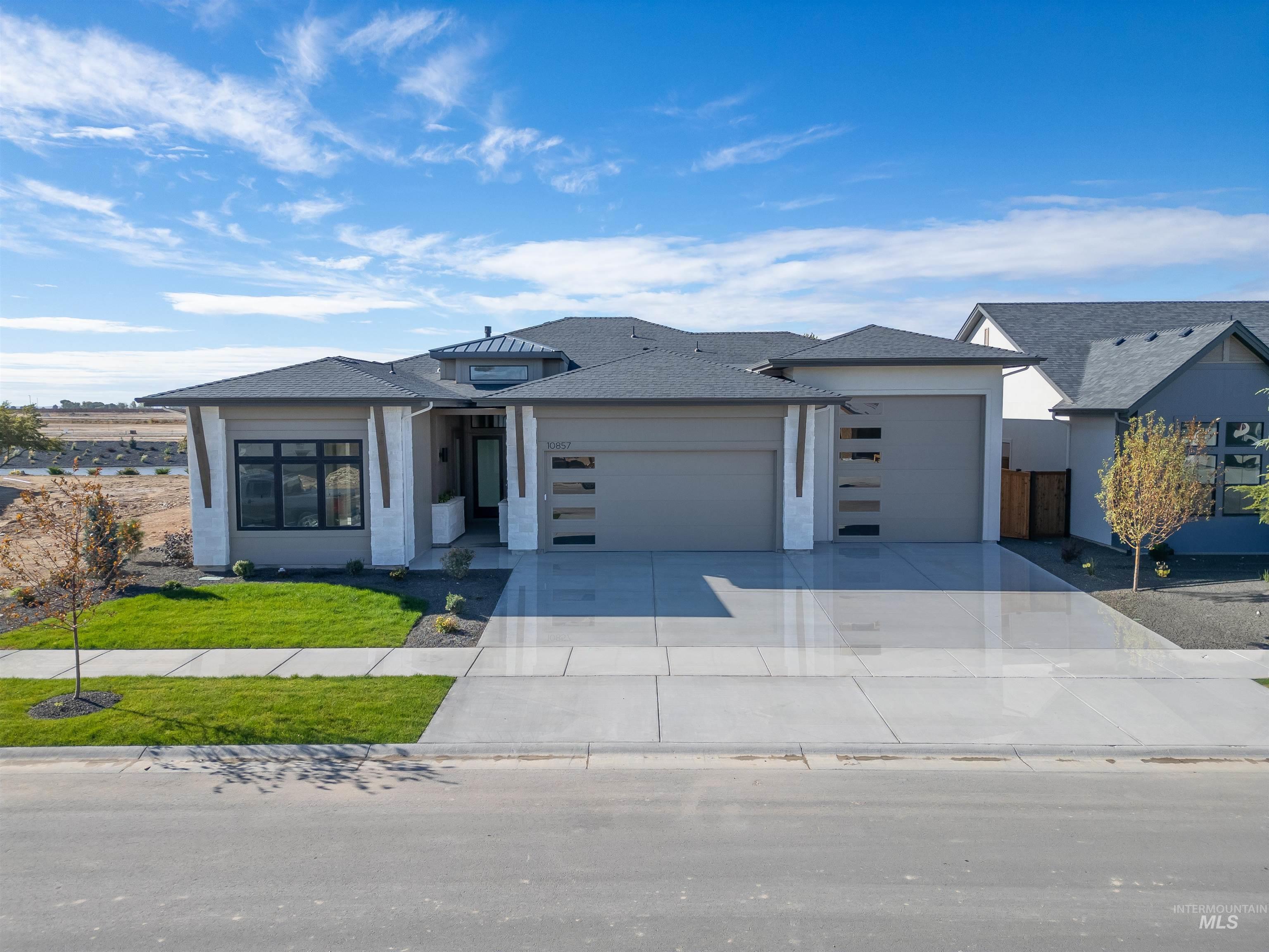 property viewer photo 1