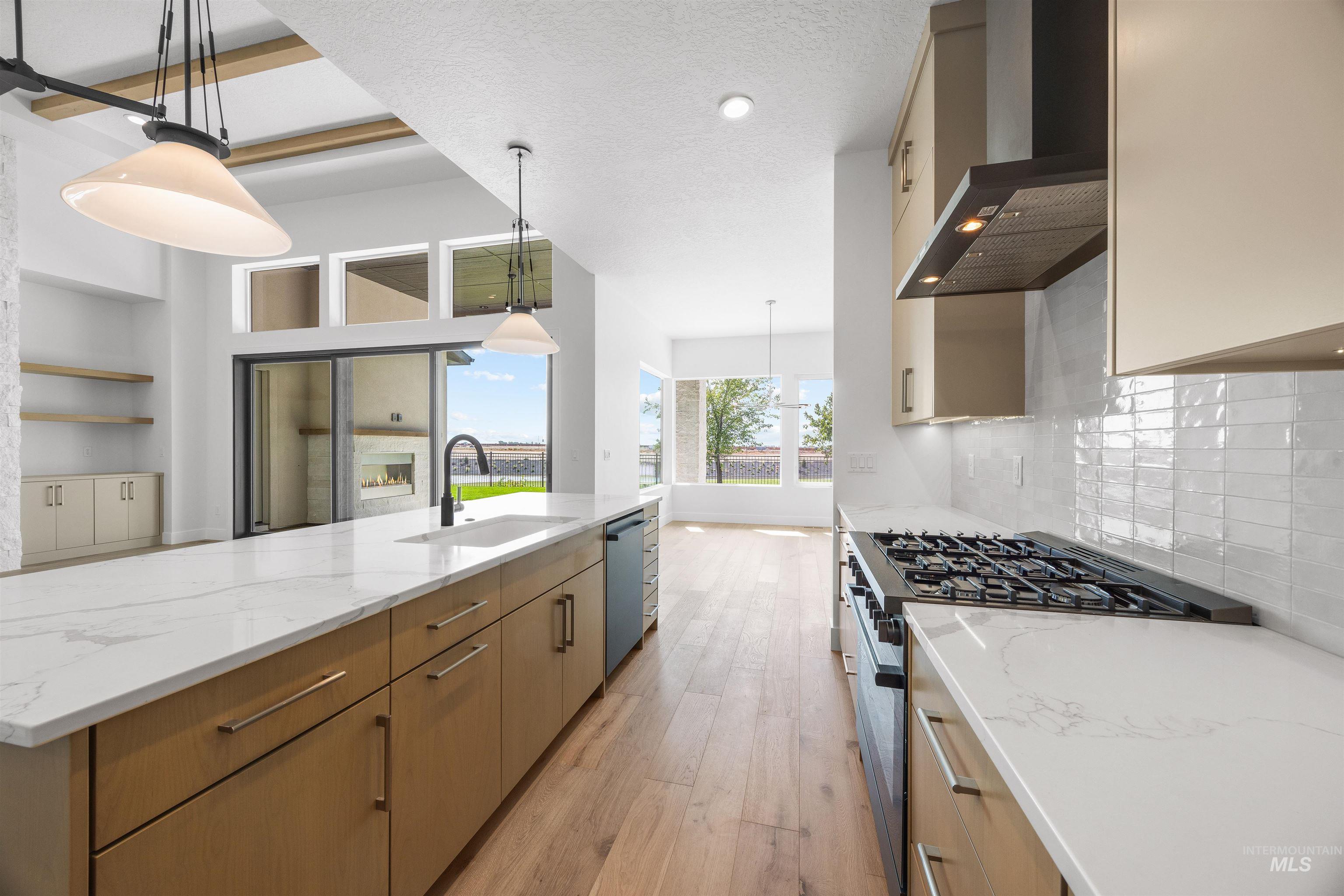 property viewer photo 11