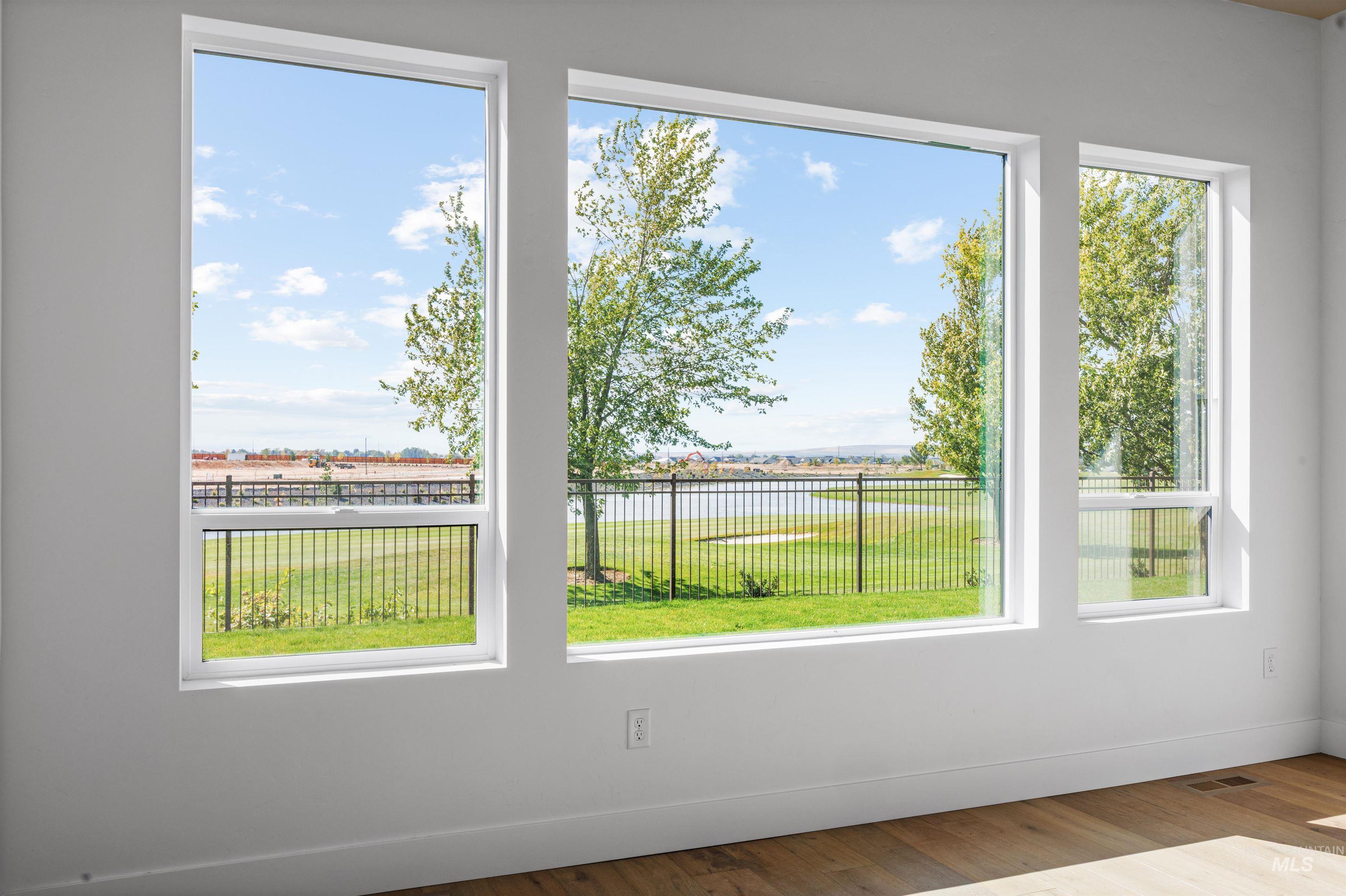 property viewer photo 17