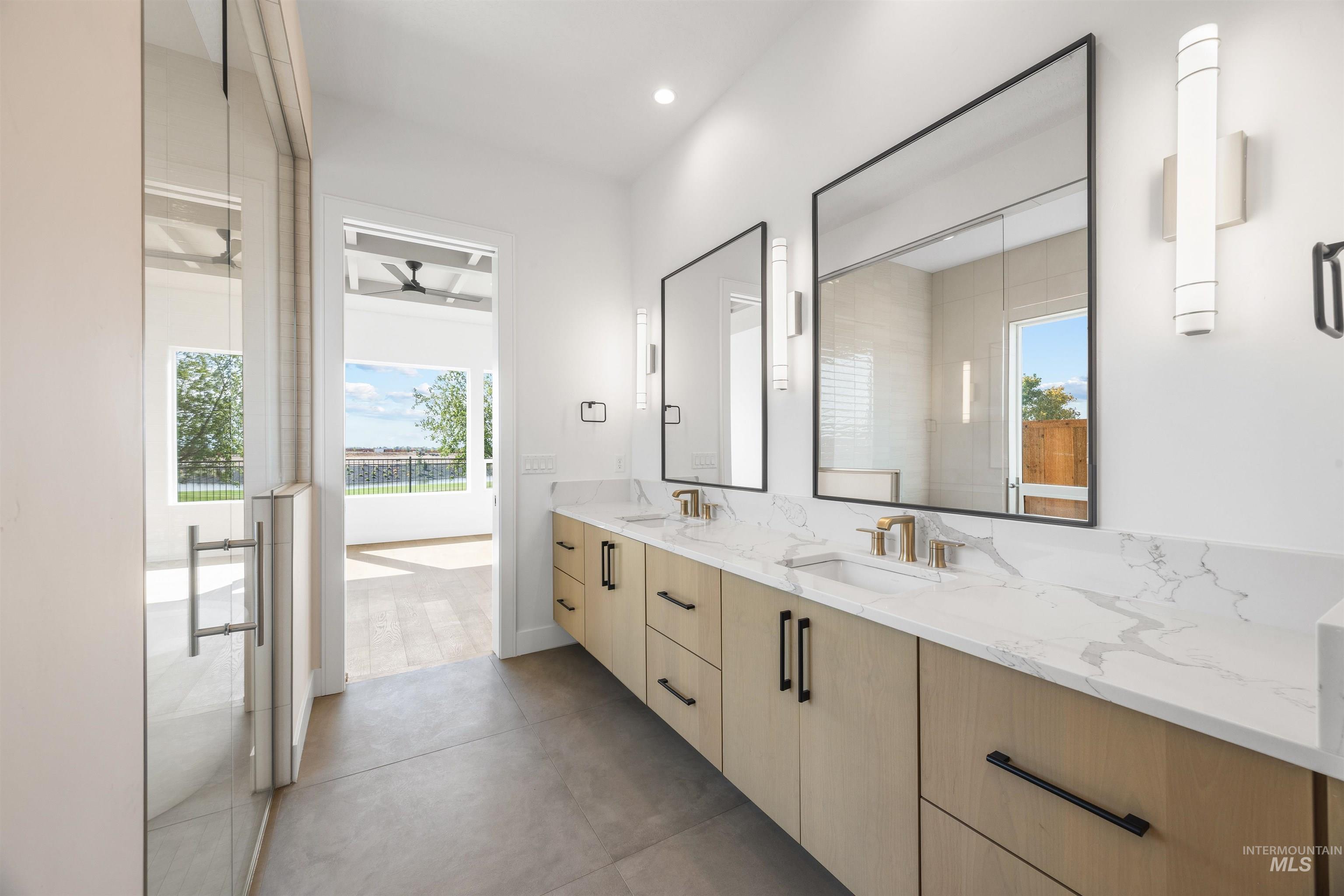 property viewer photo 21